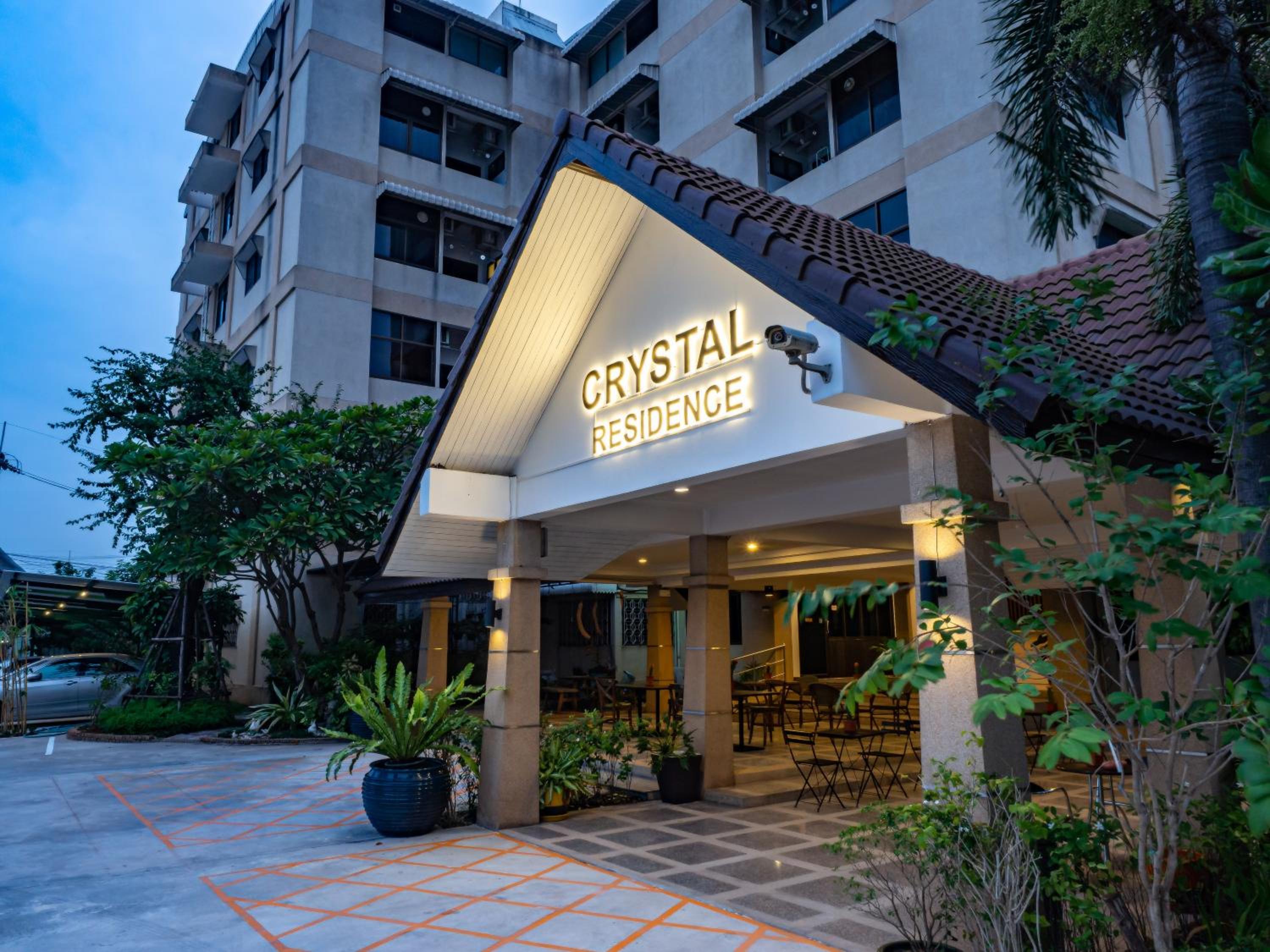 Hotel Crystal Resort Korat - Image 1