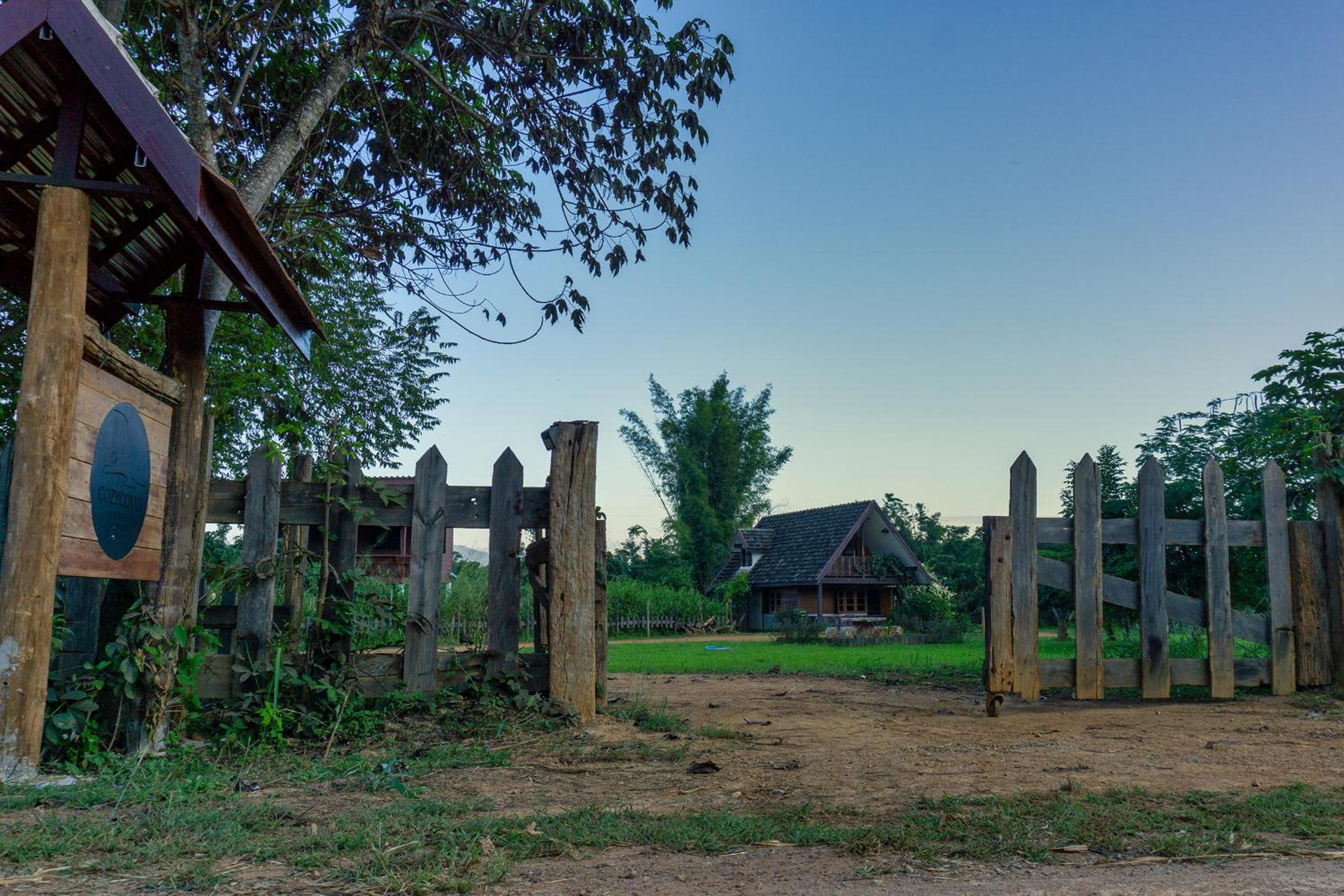Cozycomo Chiang Dao - Wiang Mek view 2