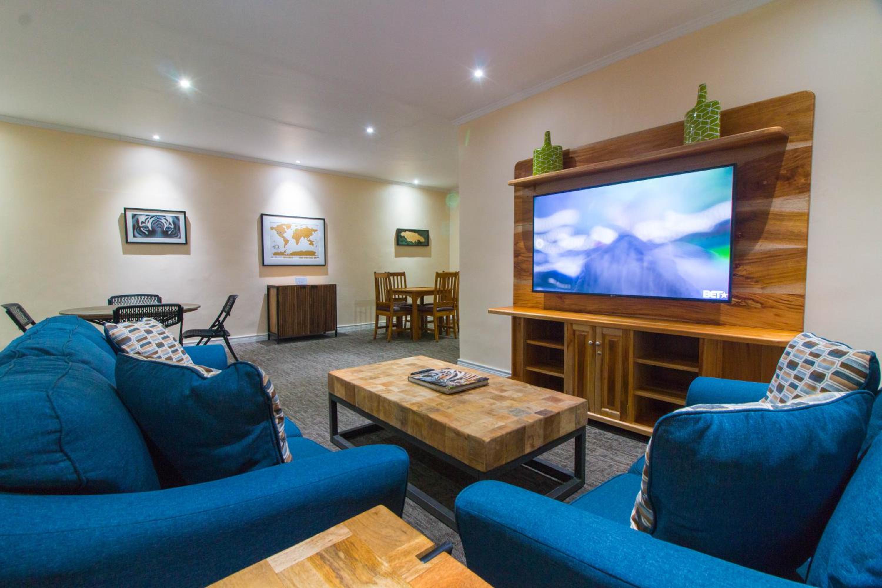 Travellers Beach Resort - Photo 15