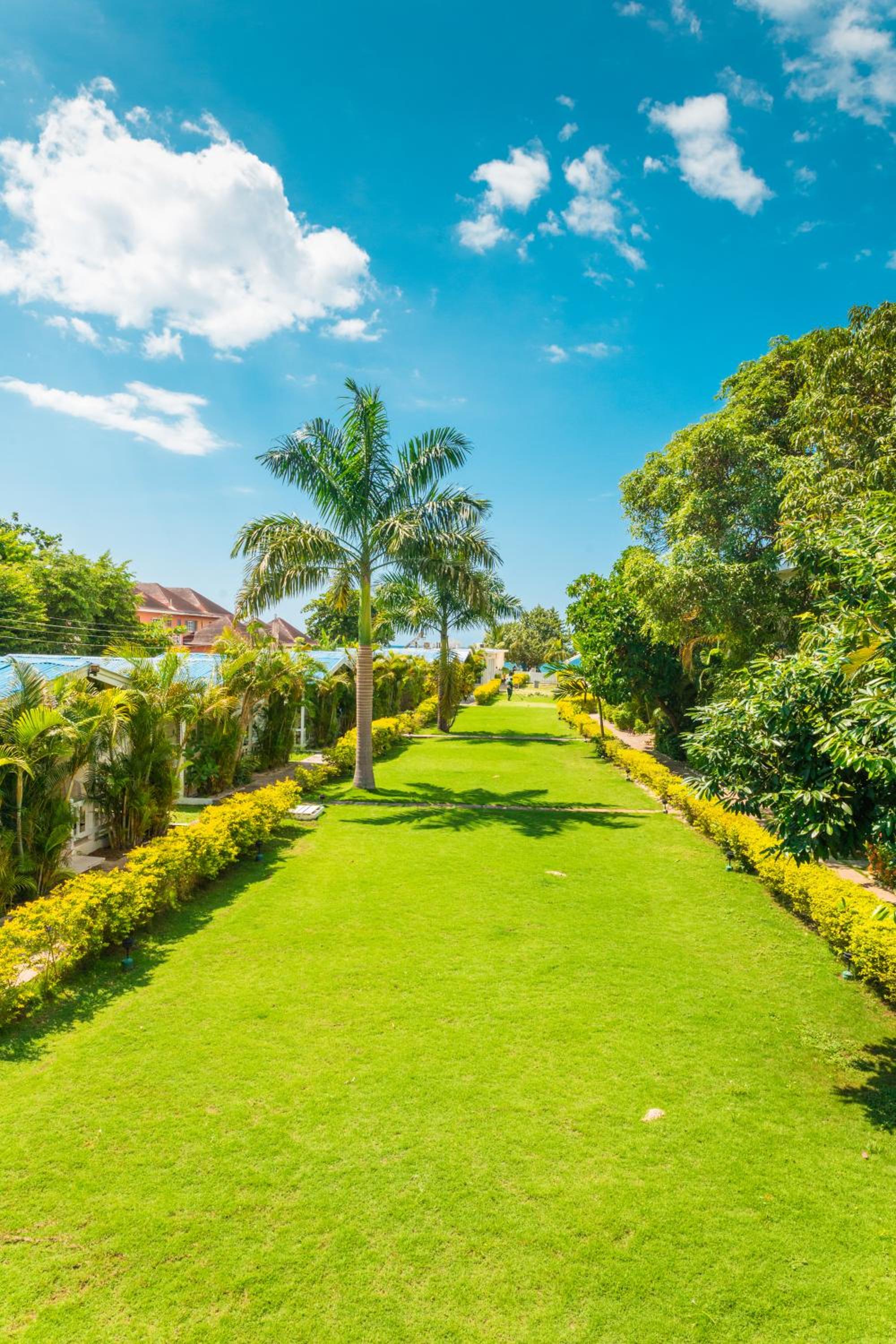 Travellers Beach Resort - Photo 12