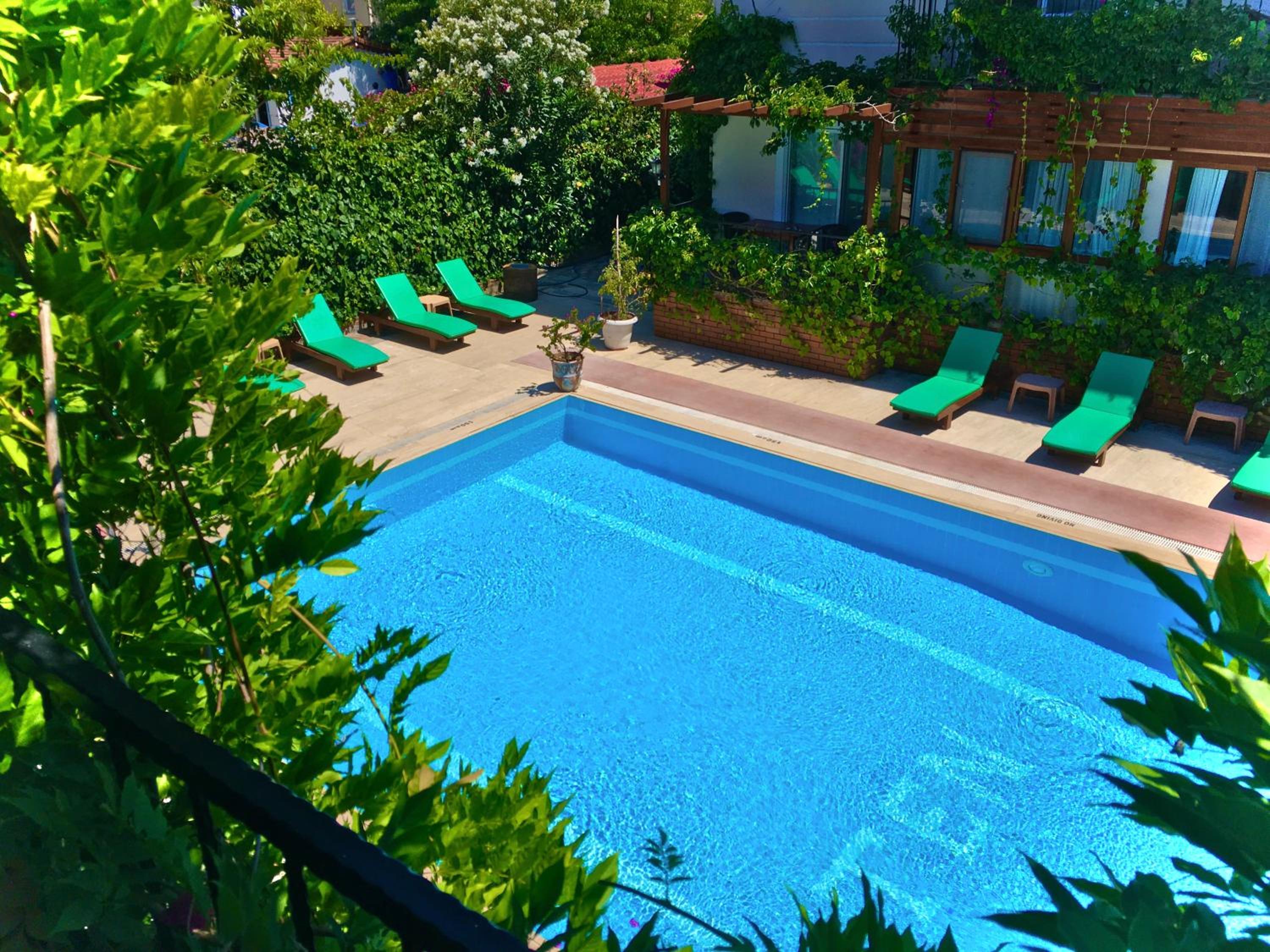 Ten Apart Hotel - Image 12