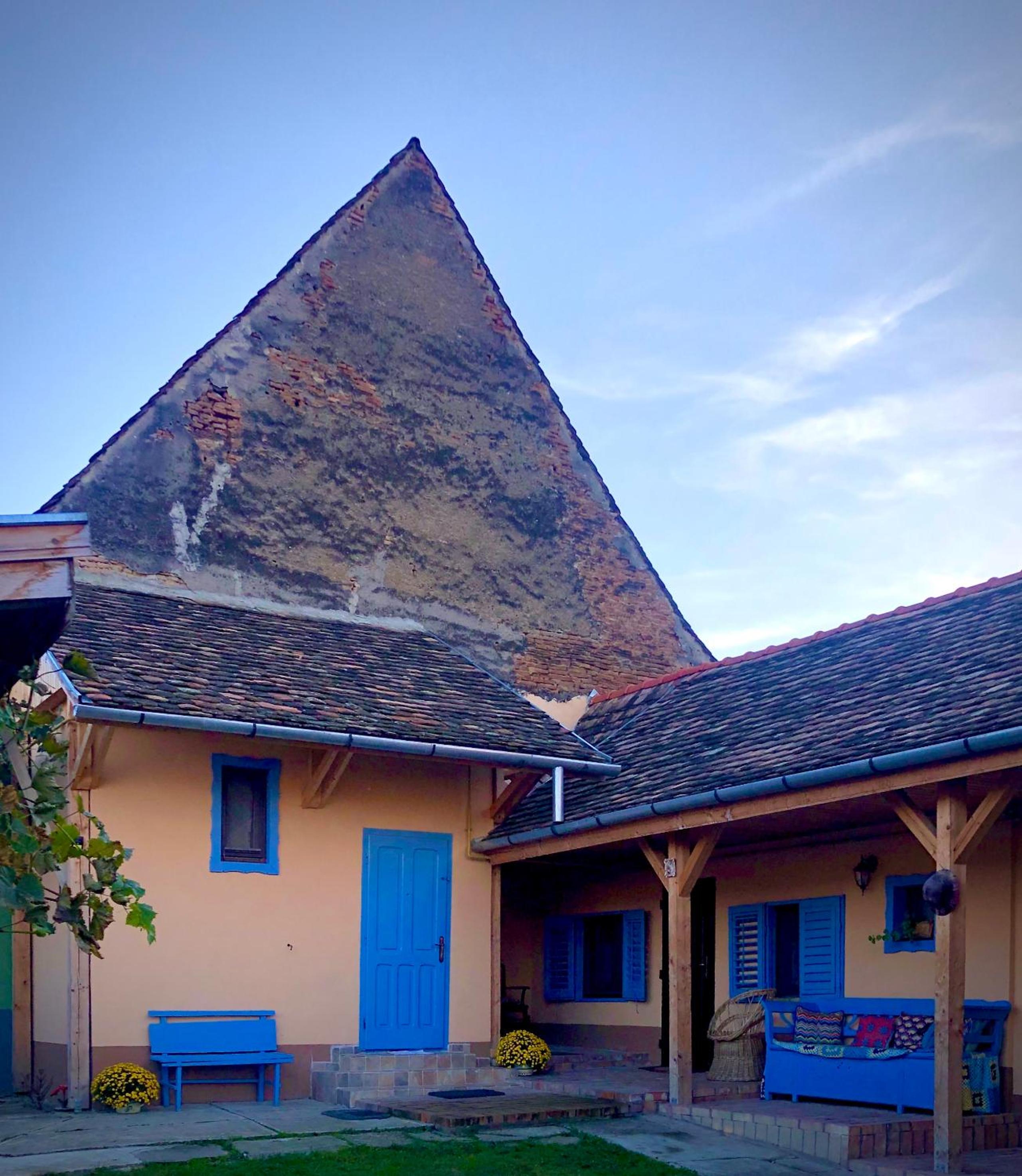 Photo 16
