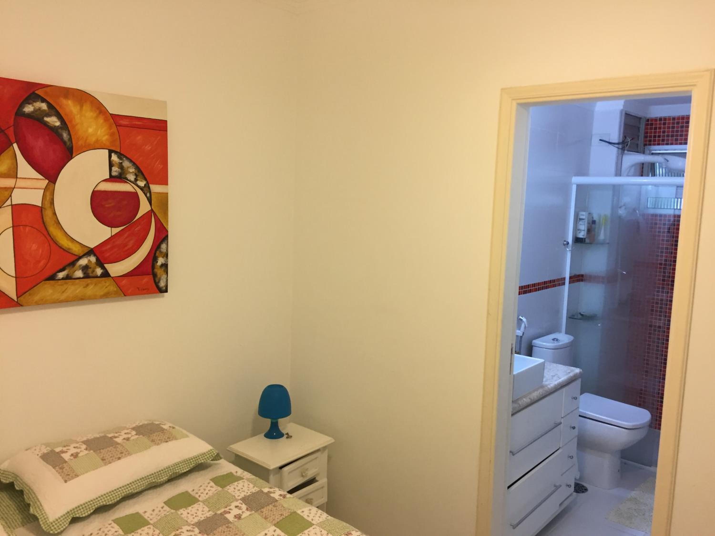 Apartamento Ubatuba Vista para o mar e pé na areia - Praia das Toninhas