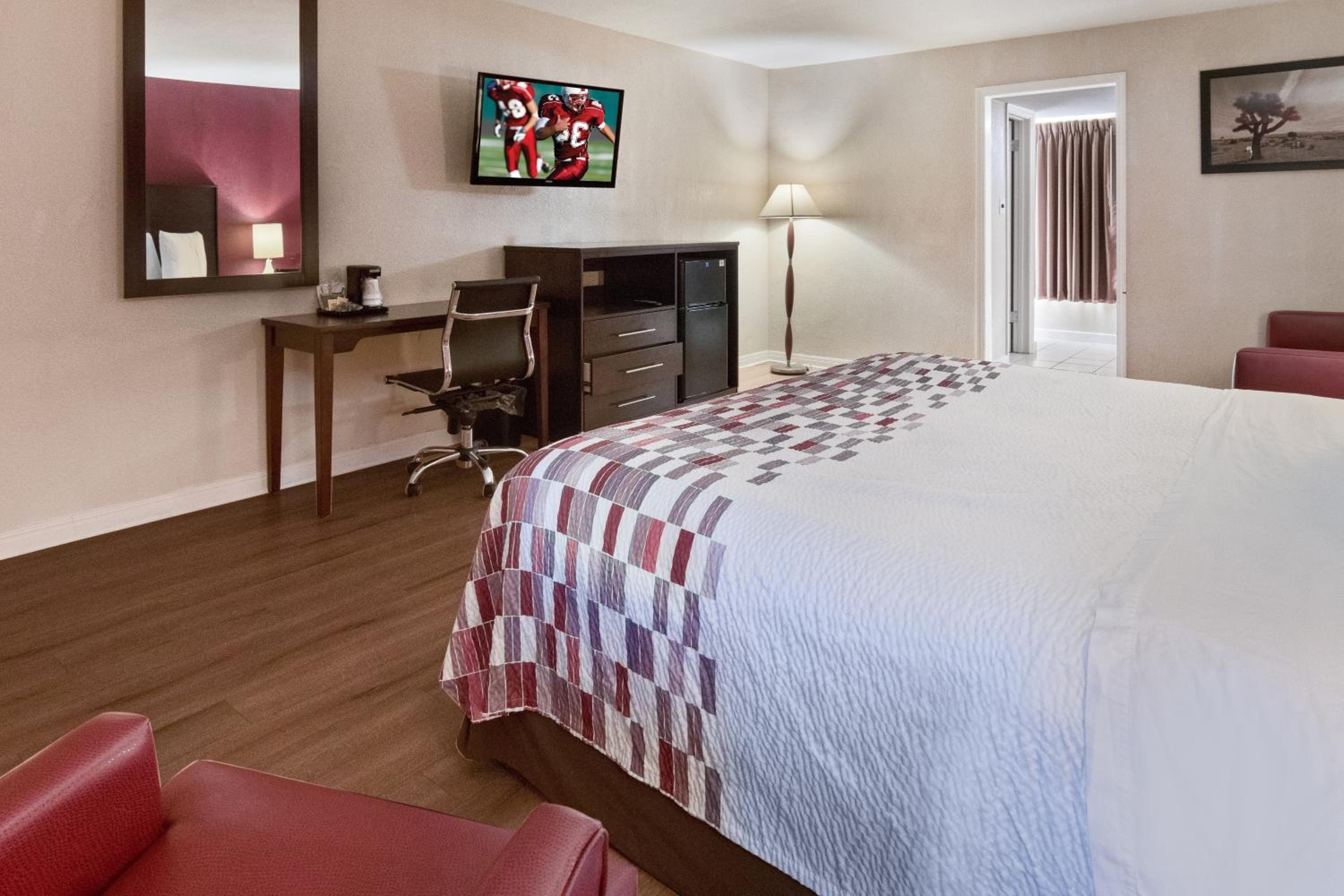 Rodeway Inn Waco Downtown near University