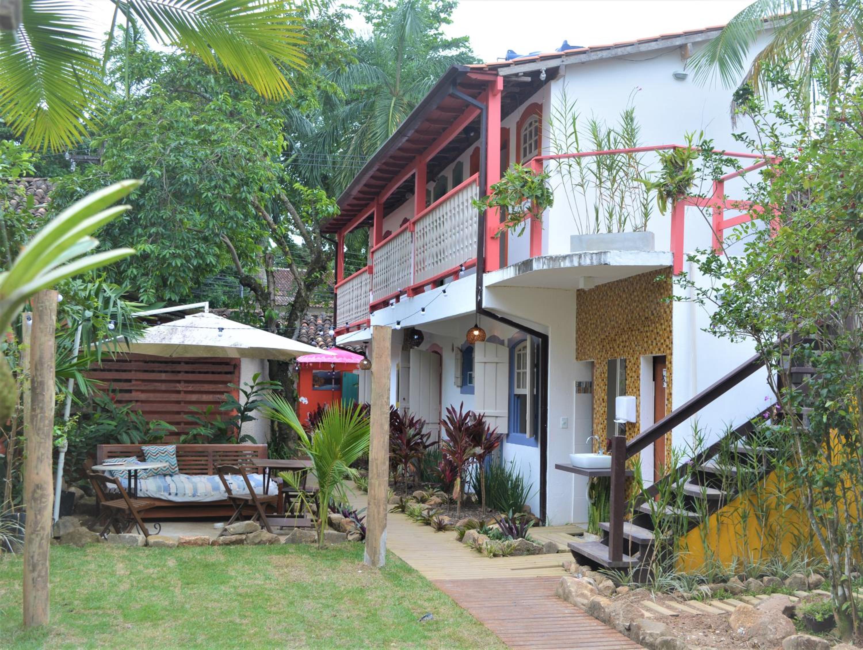 Com Verso e Prosa RePouso - SIMPLES e charmosa a poucos passos do centro histórico
