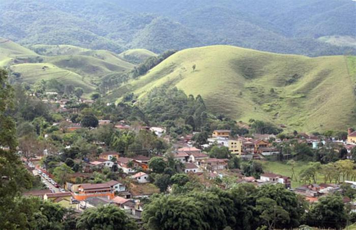 Sitio na Serra da Mantiqueira Águas do Canjarana