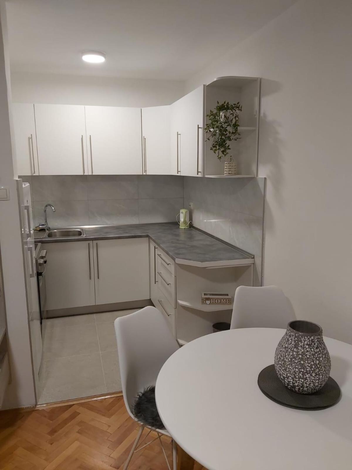 Apartment Lara