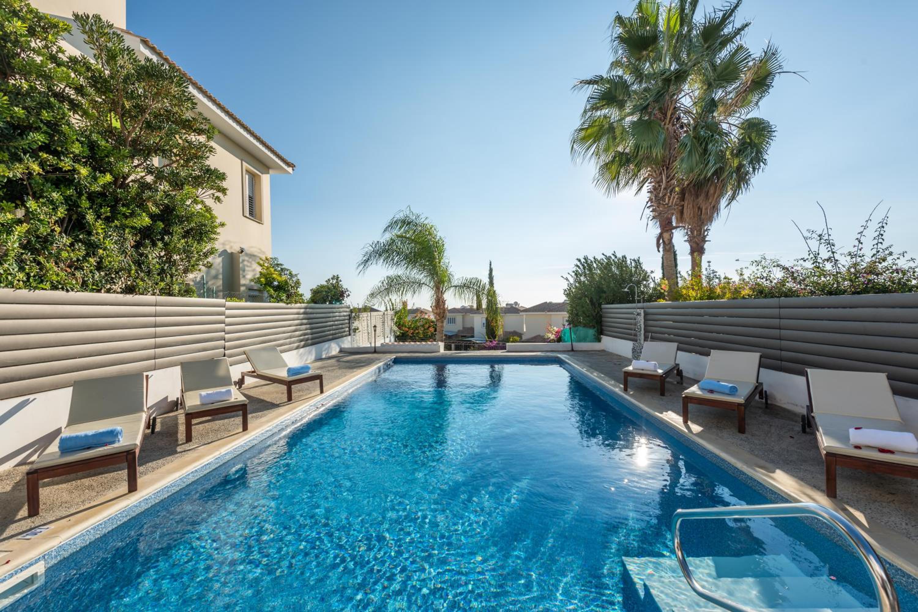 Villa Laguna Sunrise by Ezoria Villas view 3