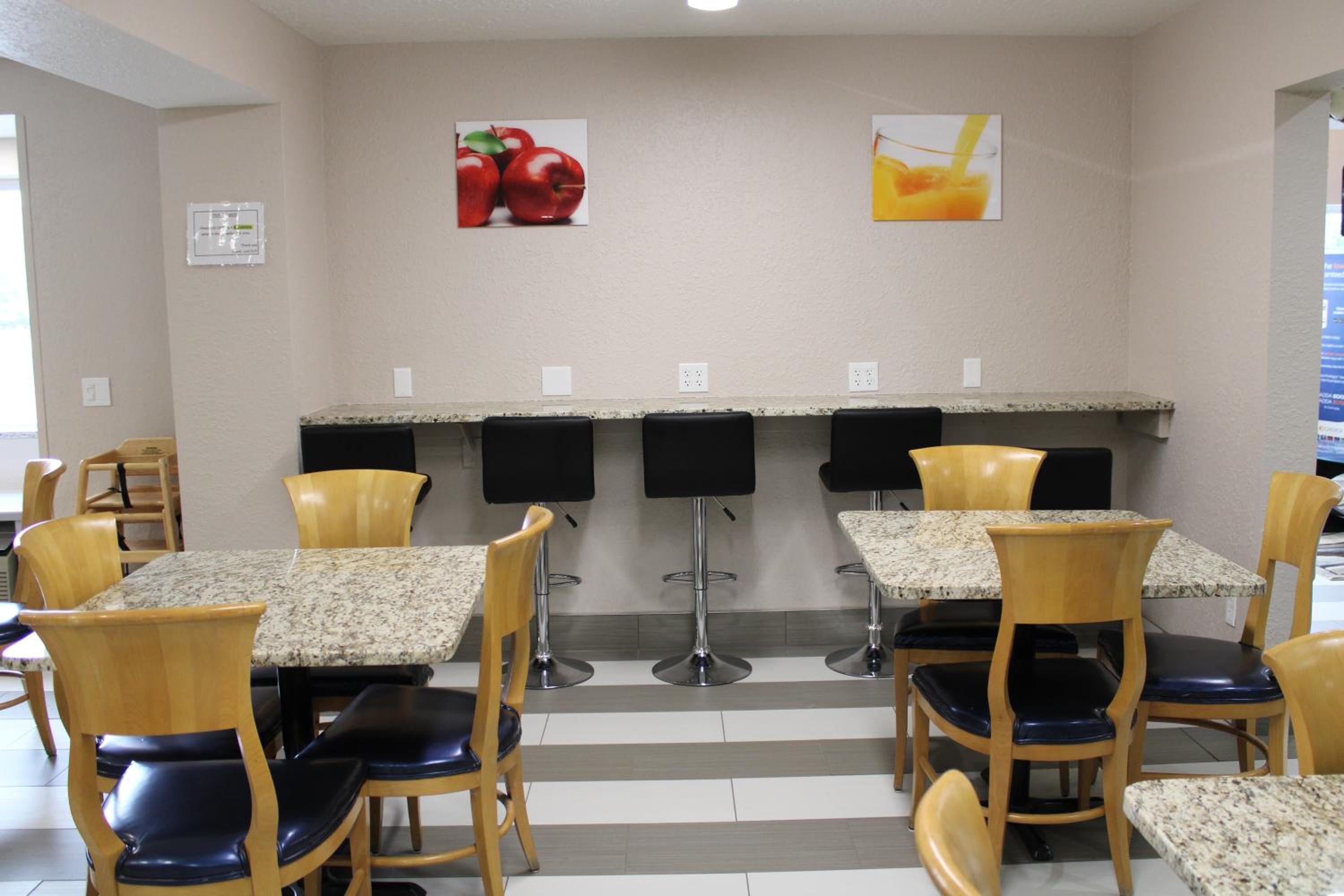 Quality Inn Mount Pleasant - Image 5
