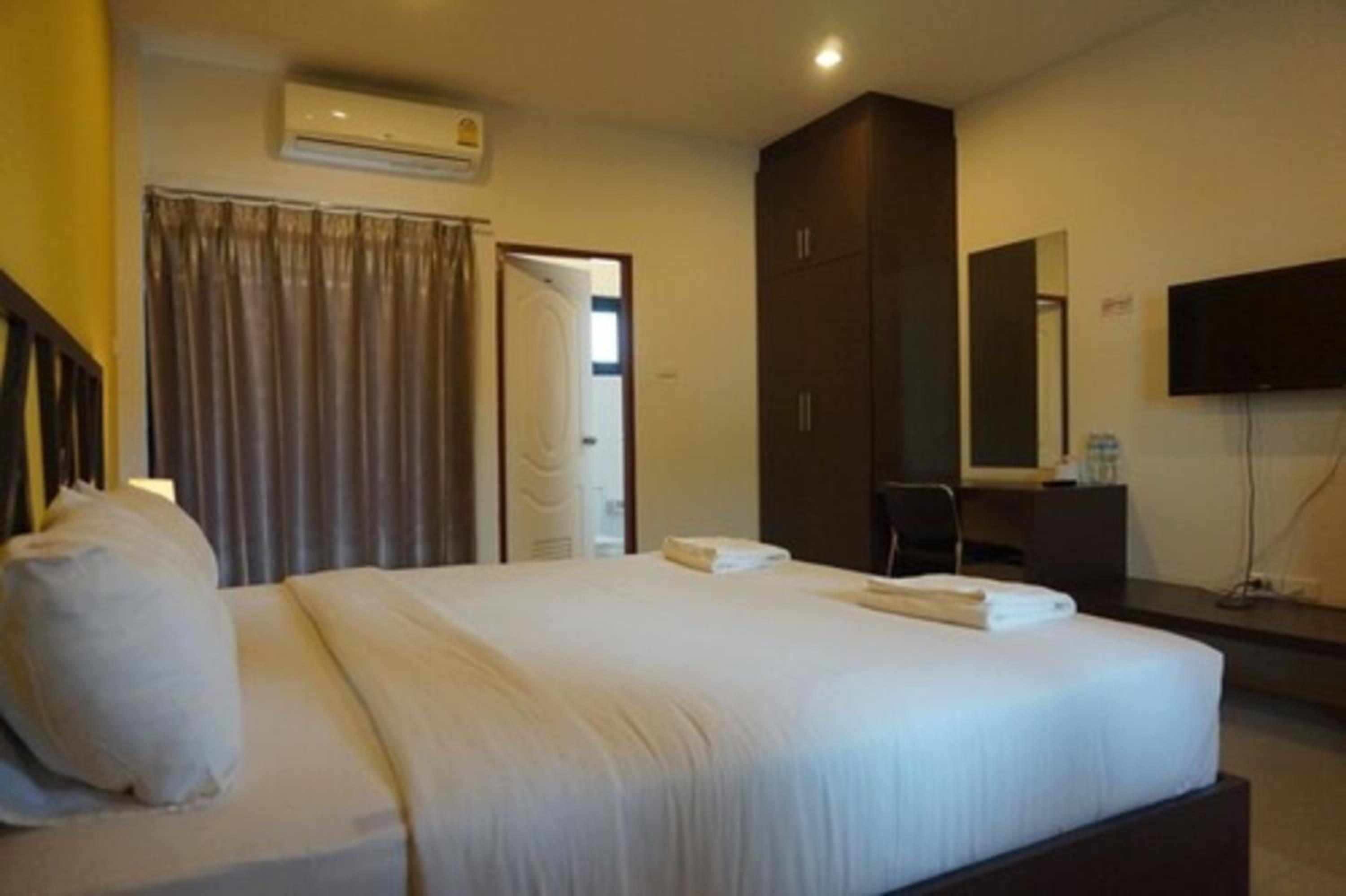 Somsamai Style Apartment