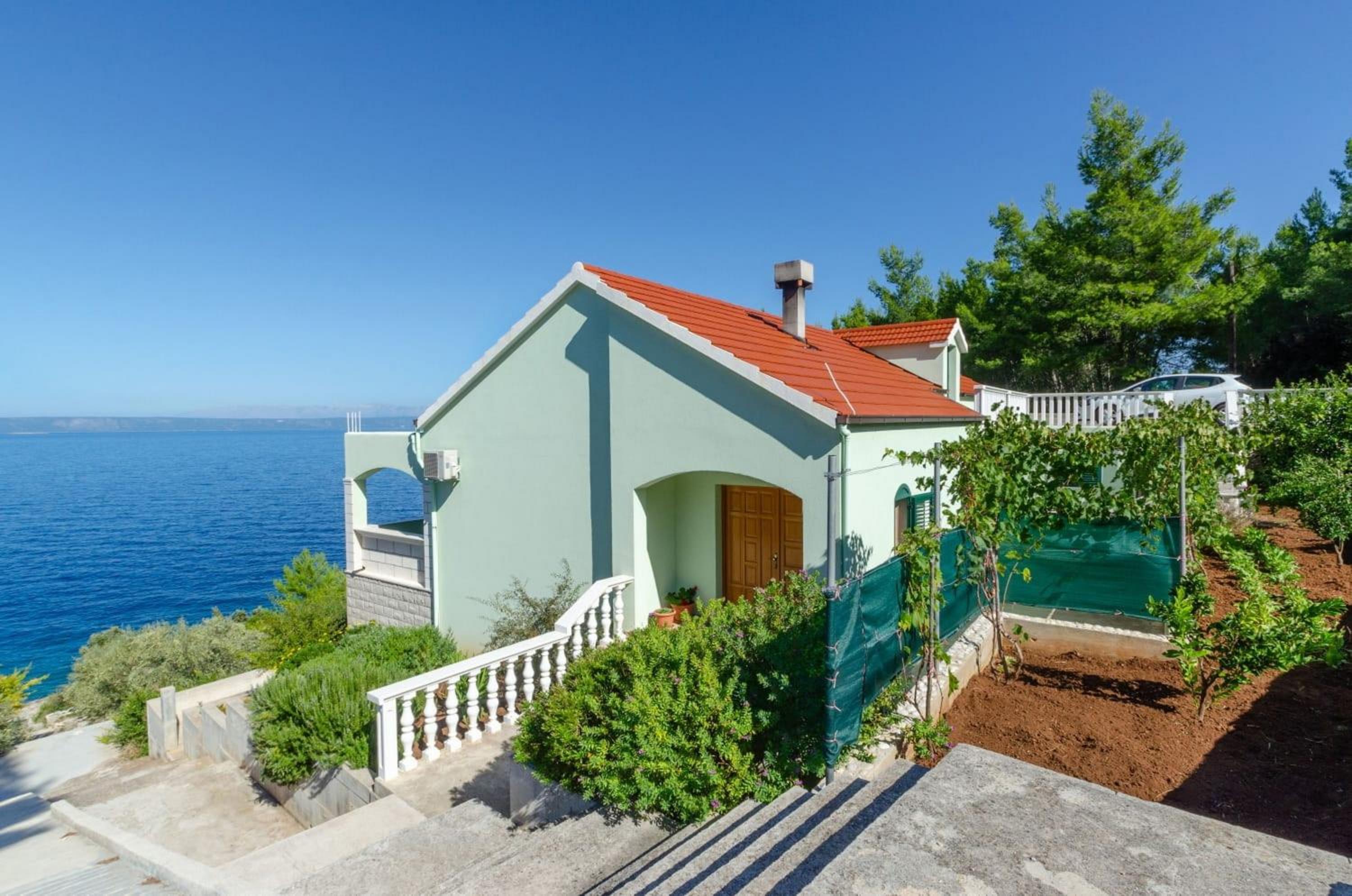 Hotel Seafront Holiday Home Marija - Image 1