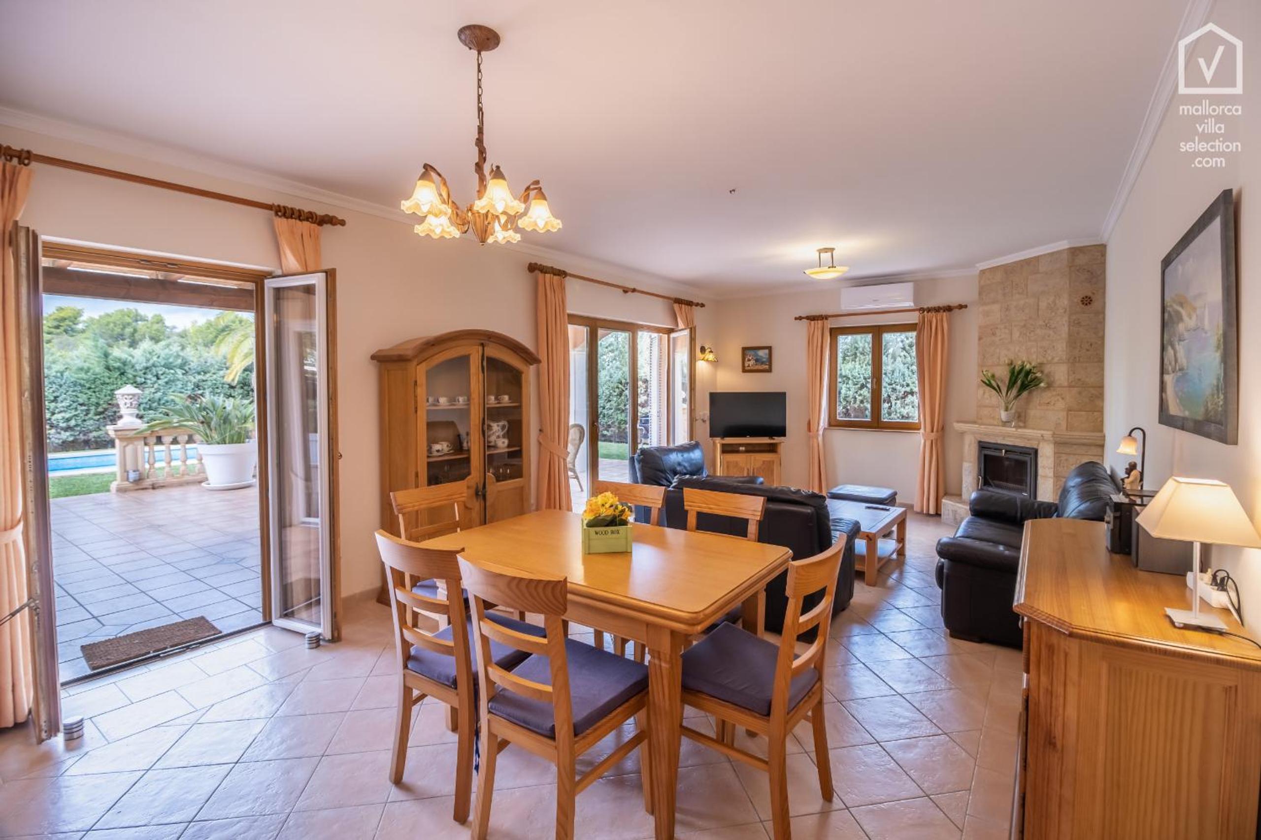 C335 Berna by Mallorca Villa Selection view 5
