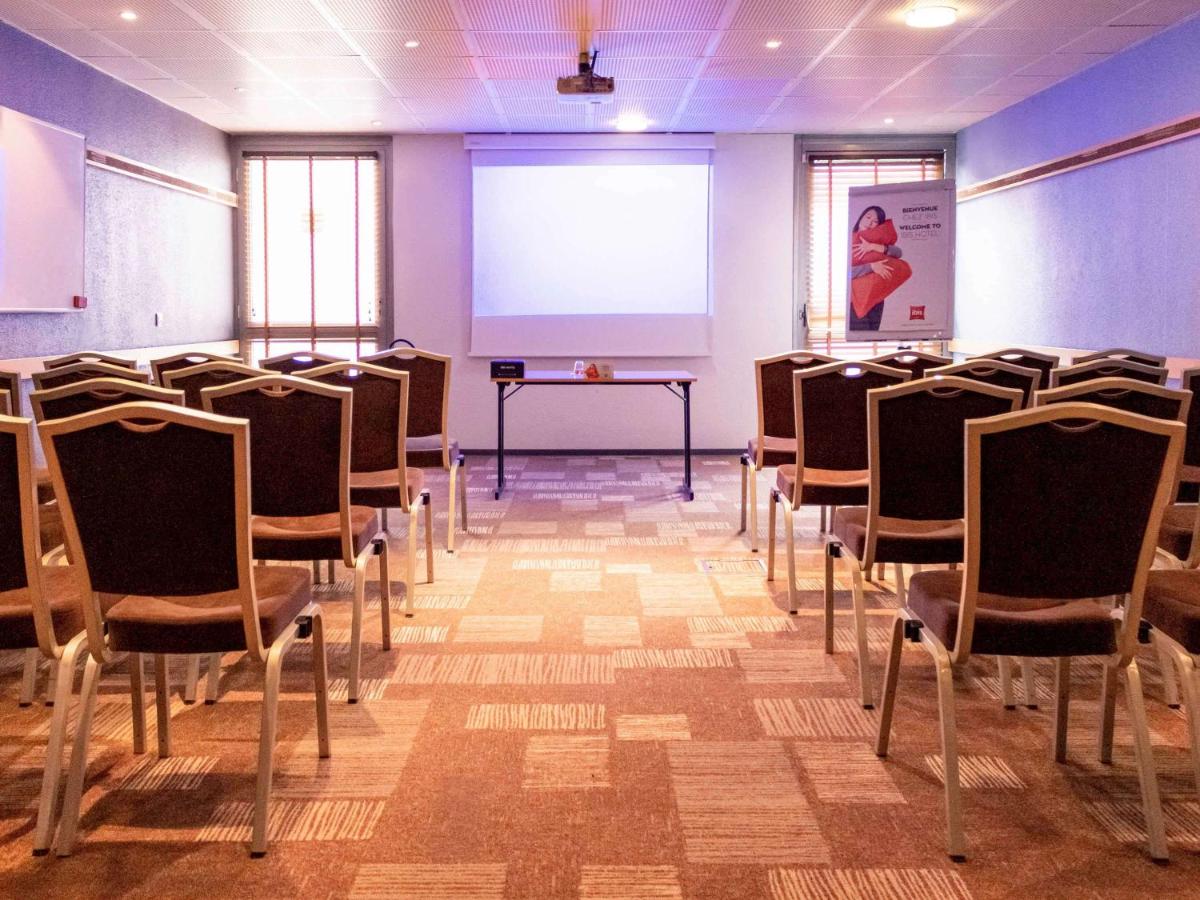 meeting room