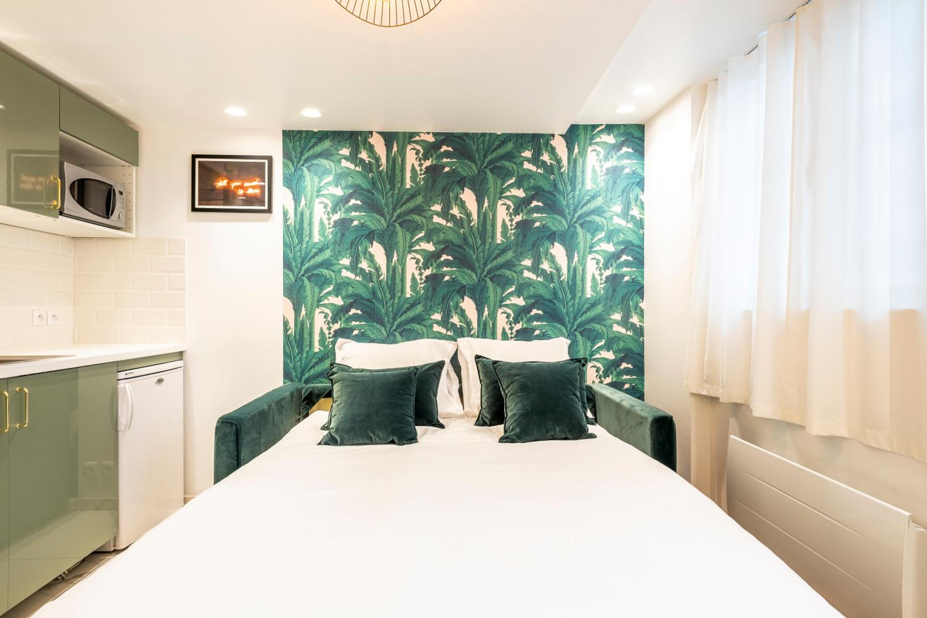 HolidaysInParis - Bonne Nouvelle