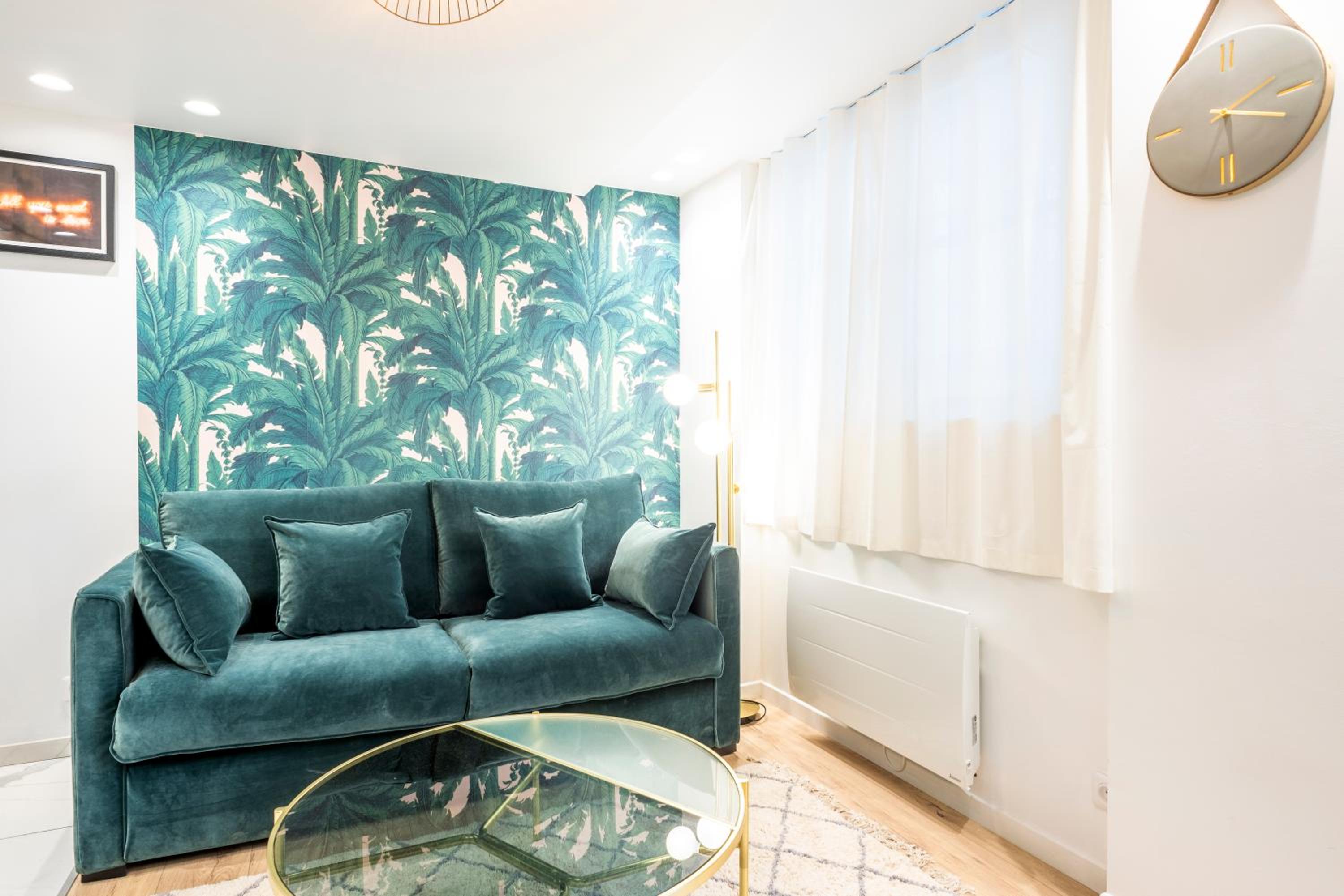 HolidaysInParis - Bonne Nouvelle