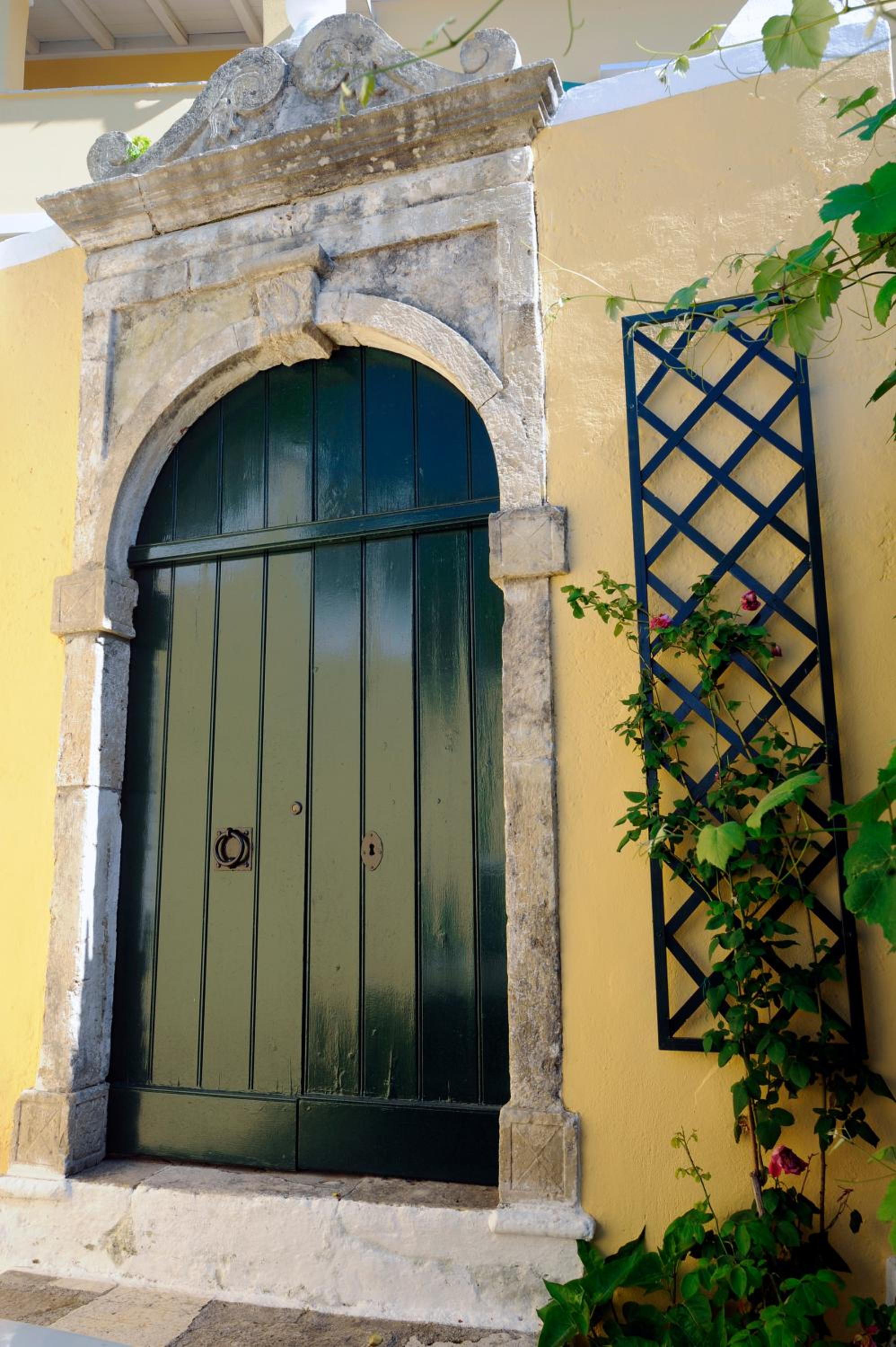 Traditional Greek Maisonette in Antiperni Village