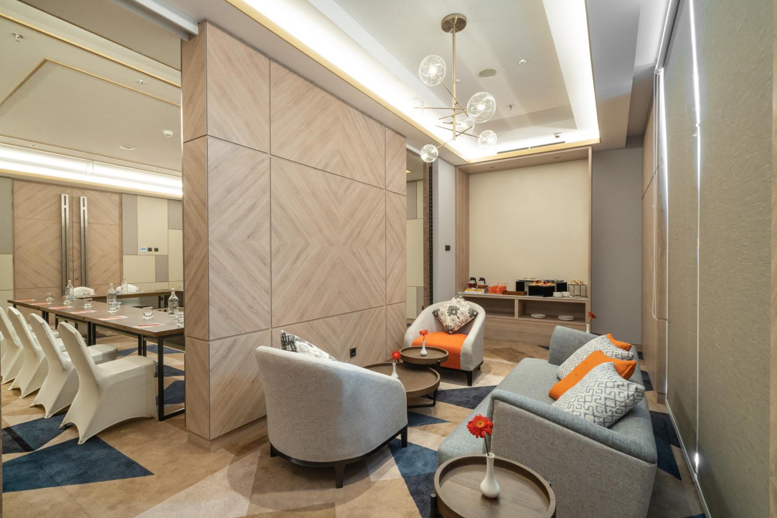 Harris Suites Puri Mansion