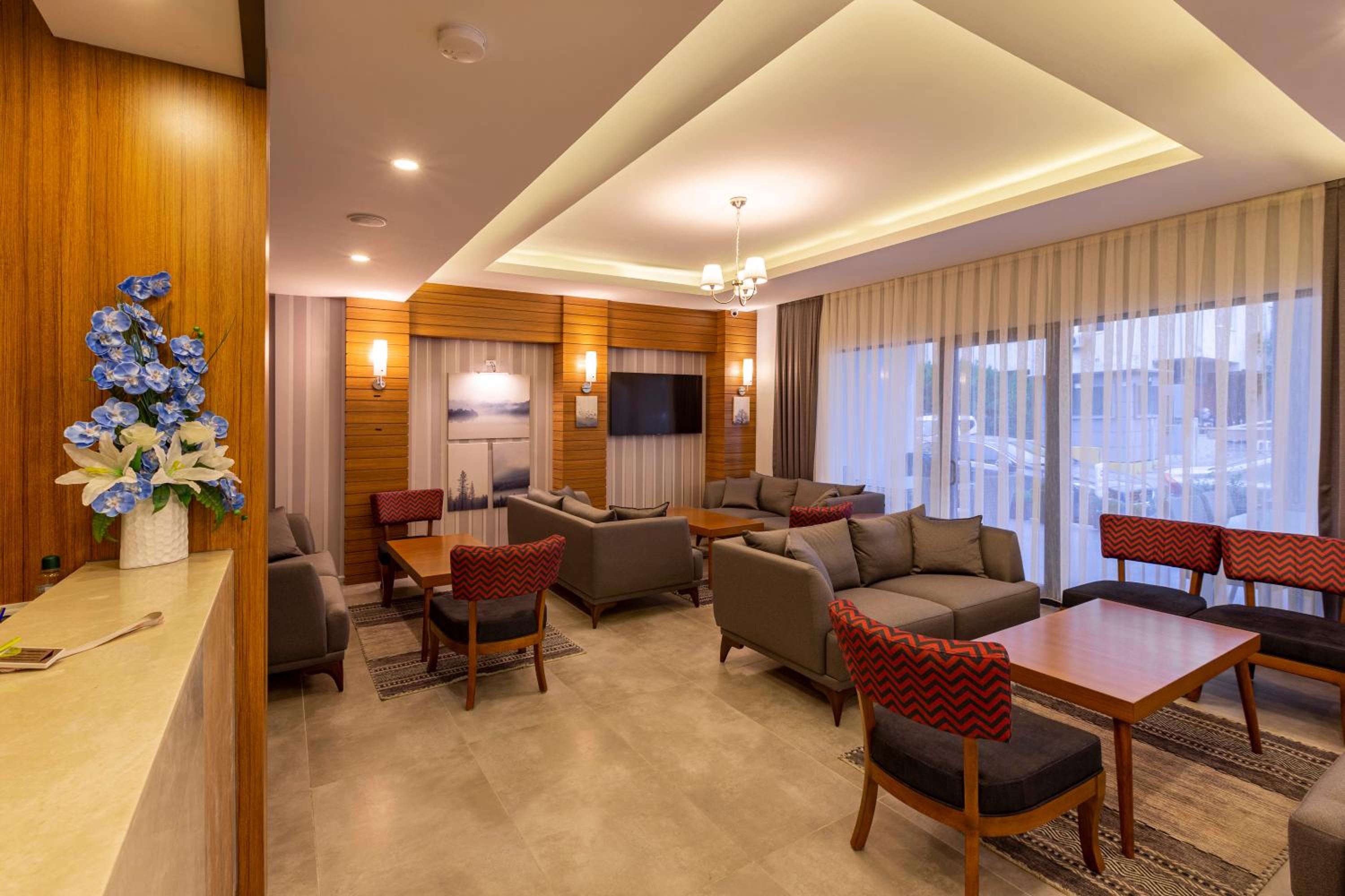 Antalya Business Otel - Image 9