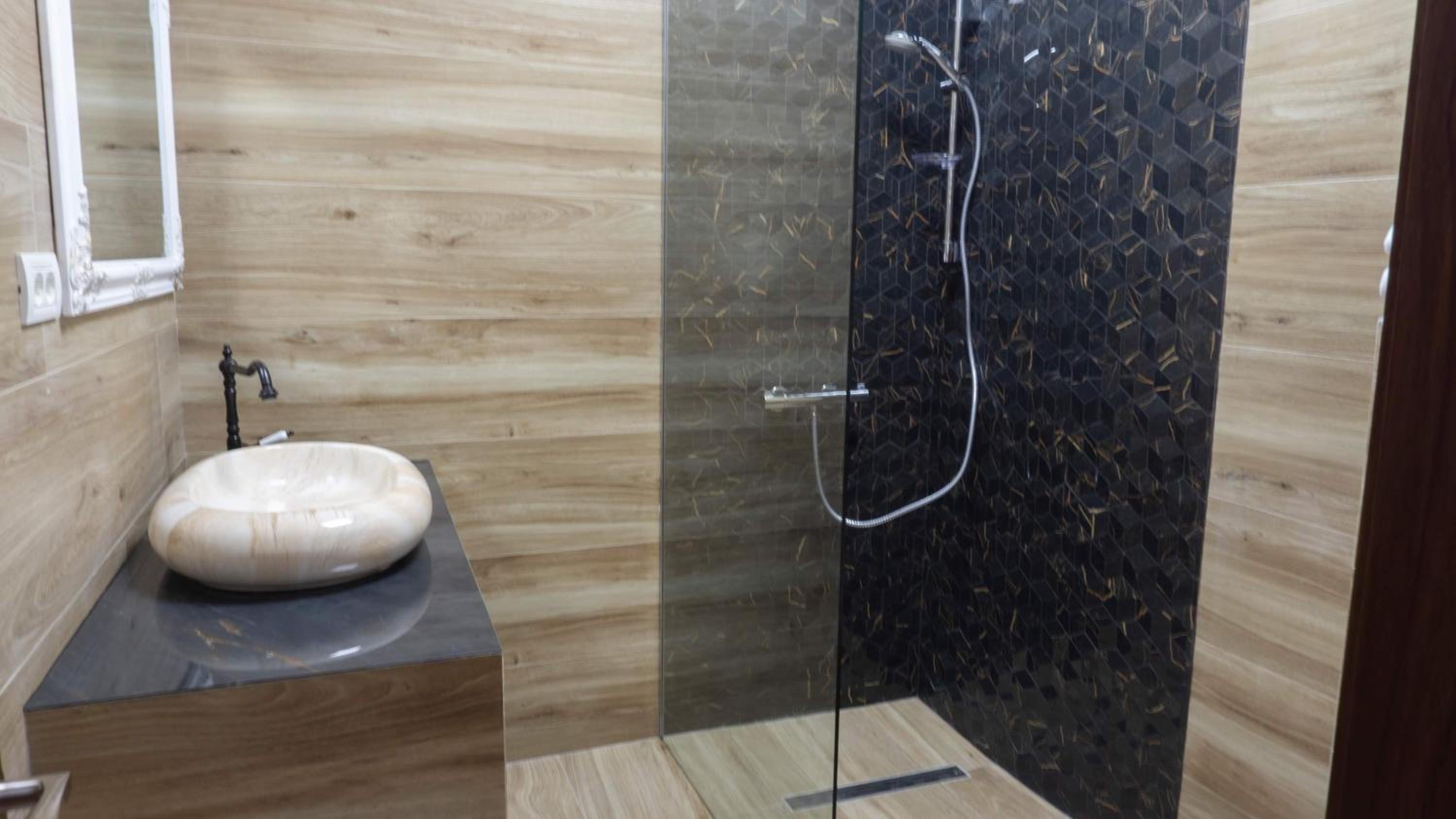 M Rooms