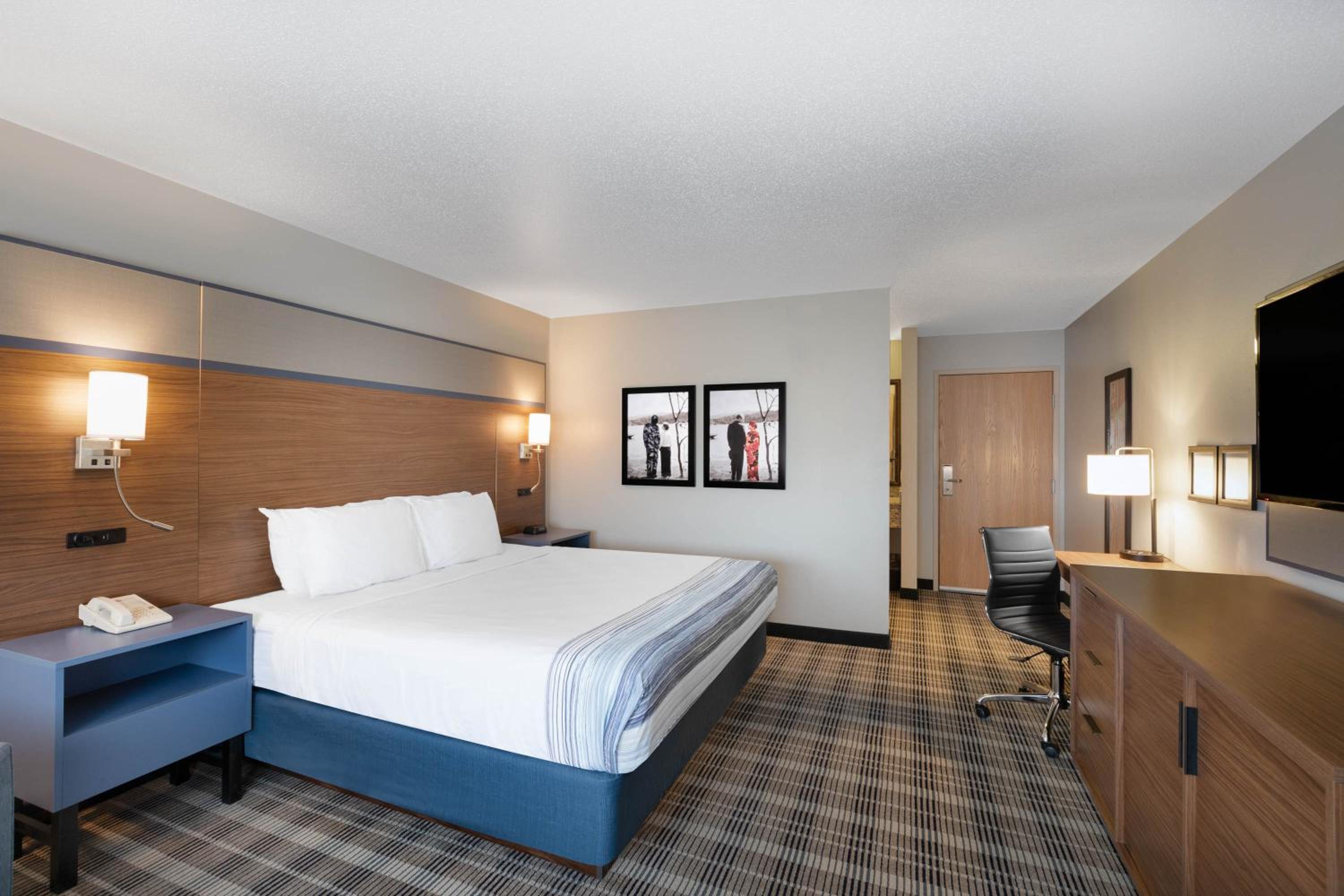 AmericInn by Wyndham Jackson
