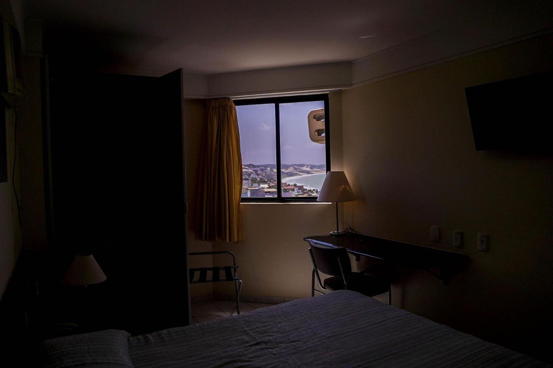 LINDO APARTAMENTO COM VISTA - PRAIA DE PONTANEGRA