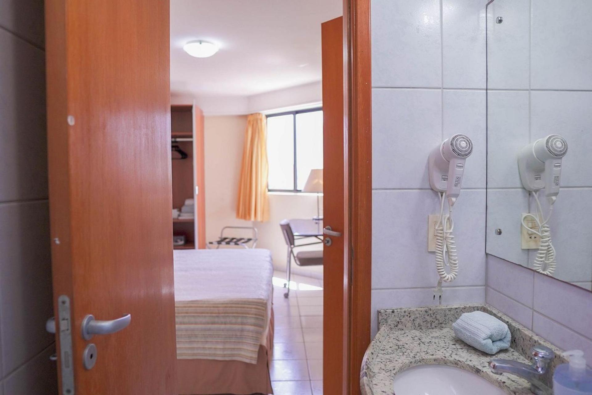 LINDO APARTAMENTO COM VISTA - PRAIA DE PONTANEGRA