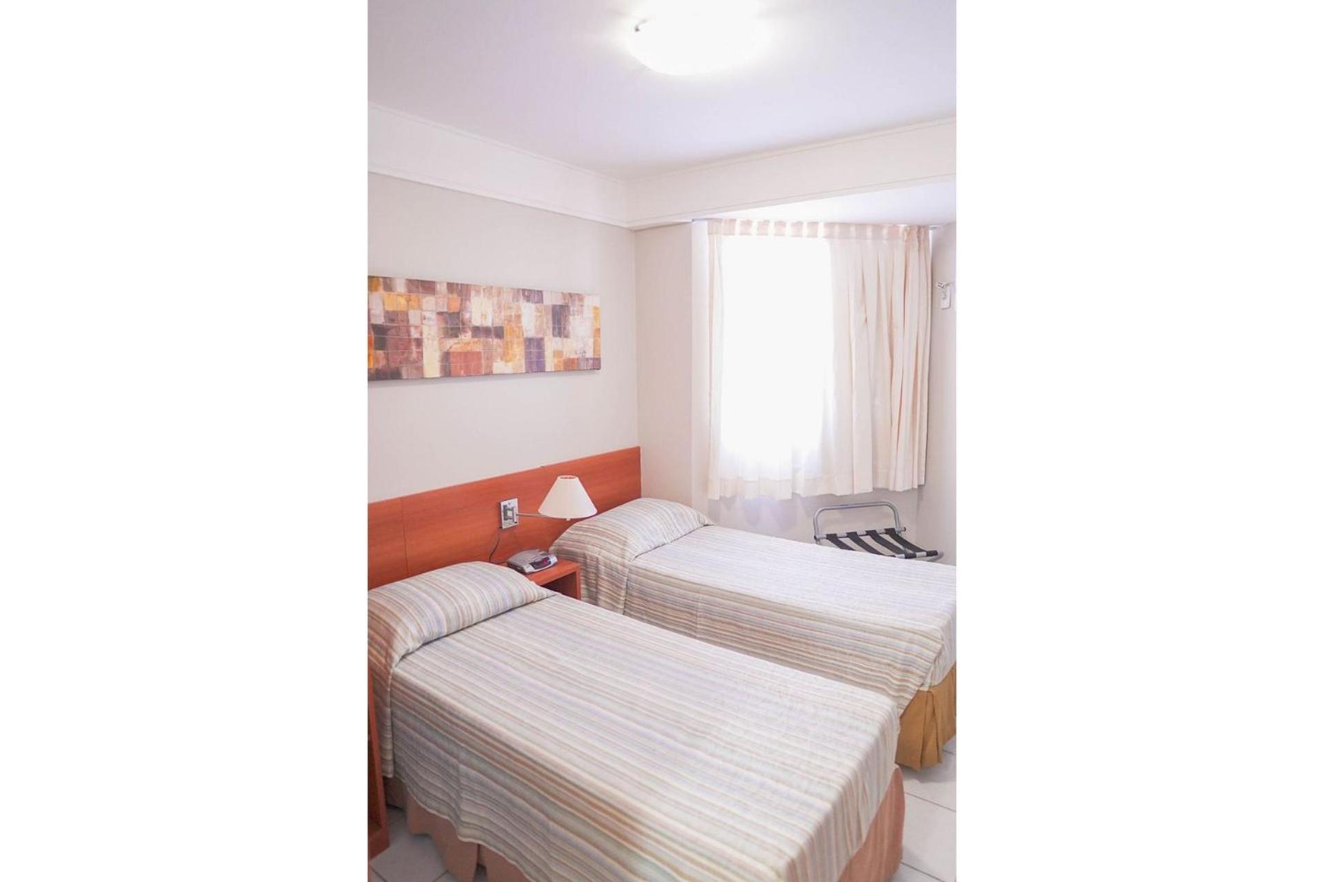 LINDO APARTAMENTO COM VISTA - PRAIA DE PONTANEGRA