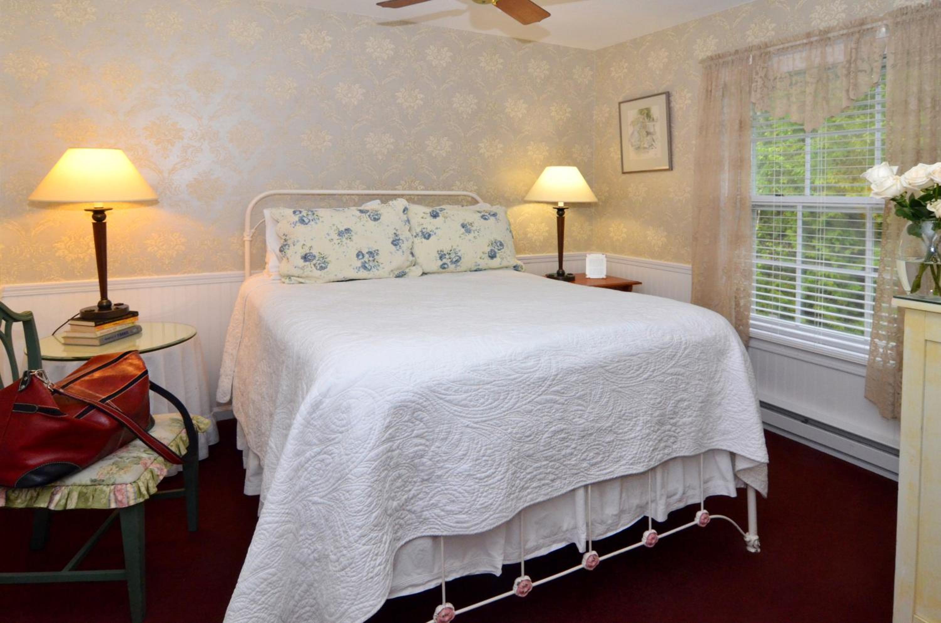 Eagle Harbor Inn