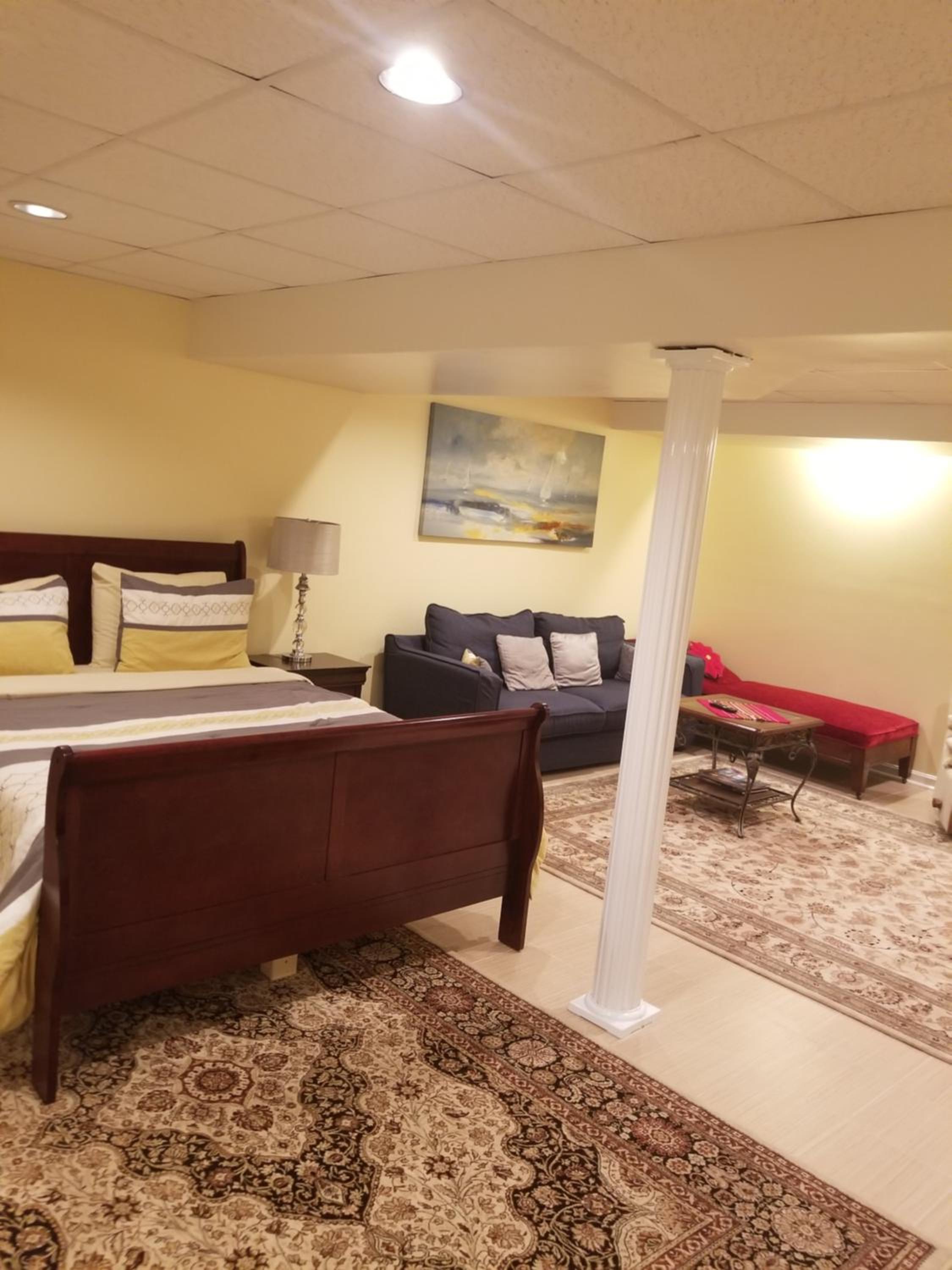 Superb Basement close to the Gaylord MGM Outlets National Harbor view 5