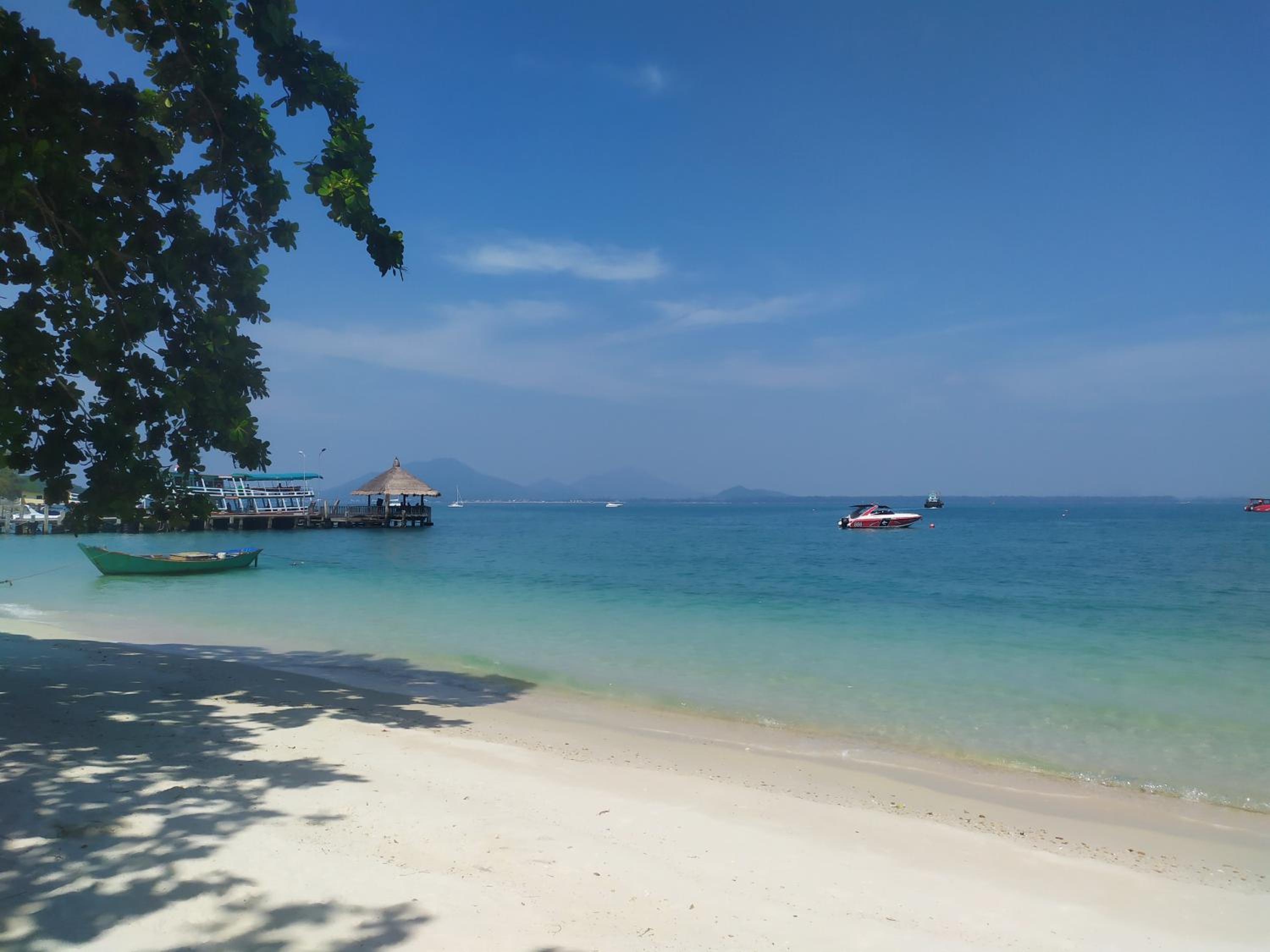 Minnie Seaview Resort
