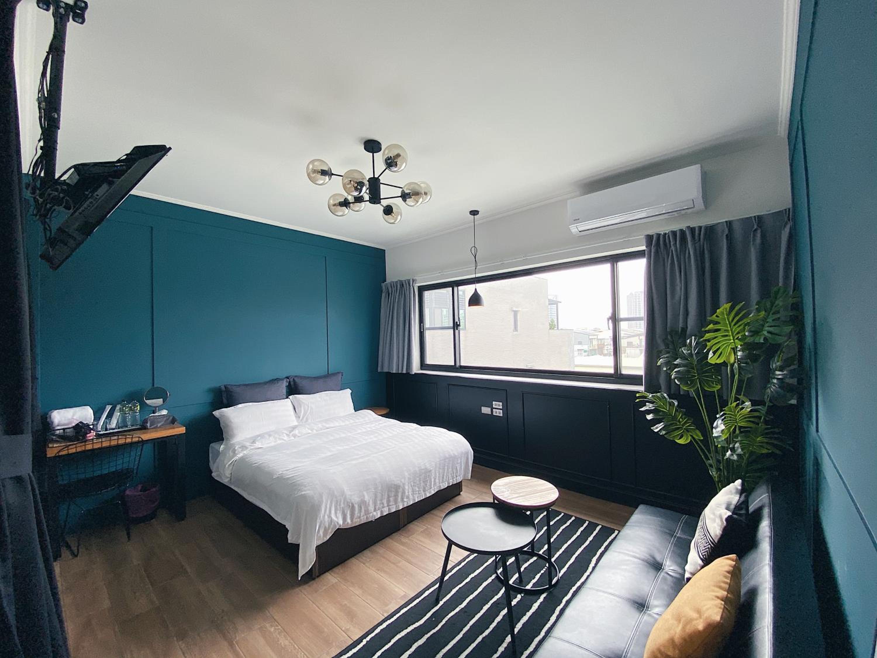 The Gatsby Apartment