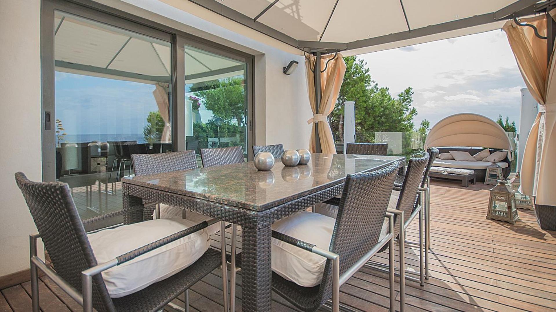 TarracoHomes, TH52 Villa Lighthouse con Piscina Privada, Terraza, y Vistas al Mar