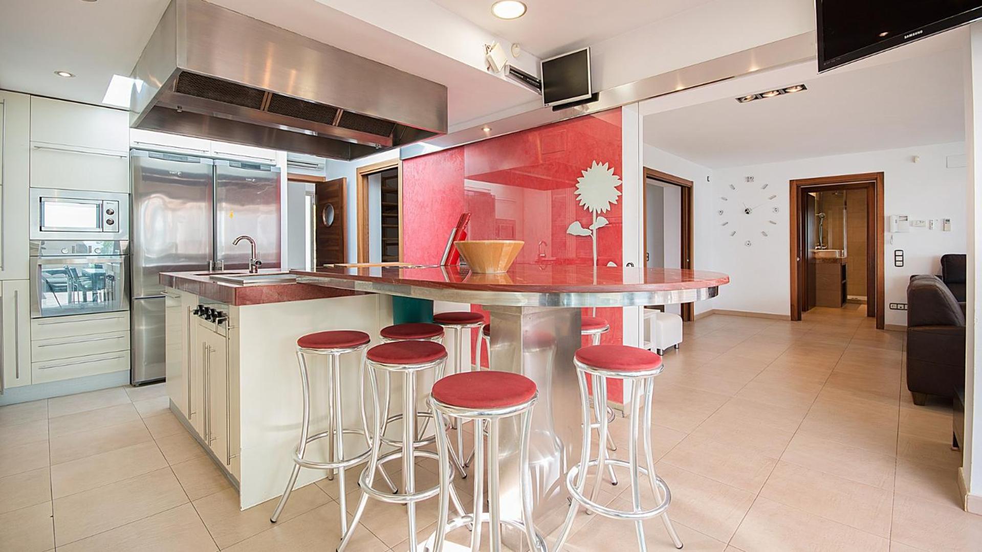 TarracoHomes, TH52 Villa Lighthouse con Piscina Privada, Terraza, y Vistas al Mar