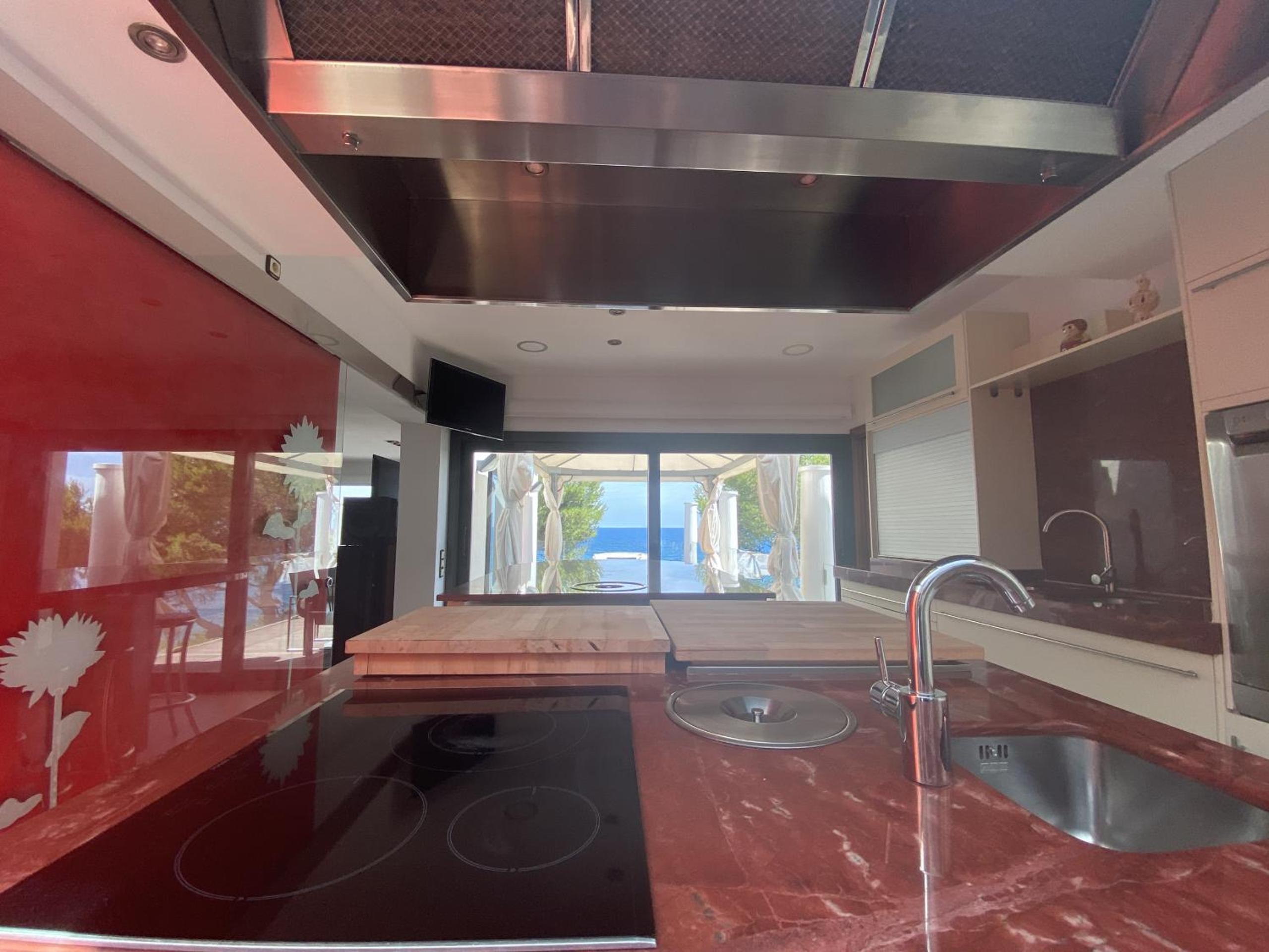TarracoHomes, TH52 Villa Lighthouse con Piscina Privada, Terraza, y Vistas al Mar