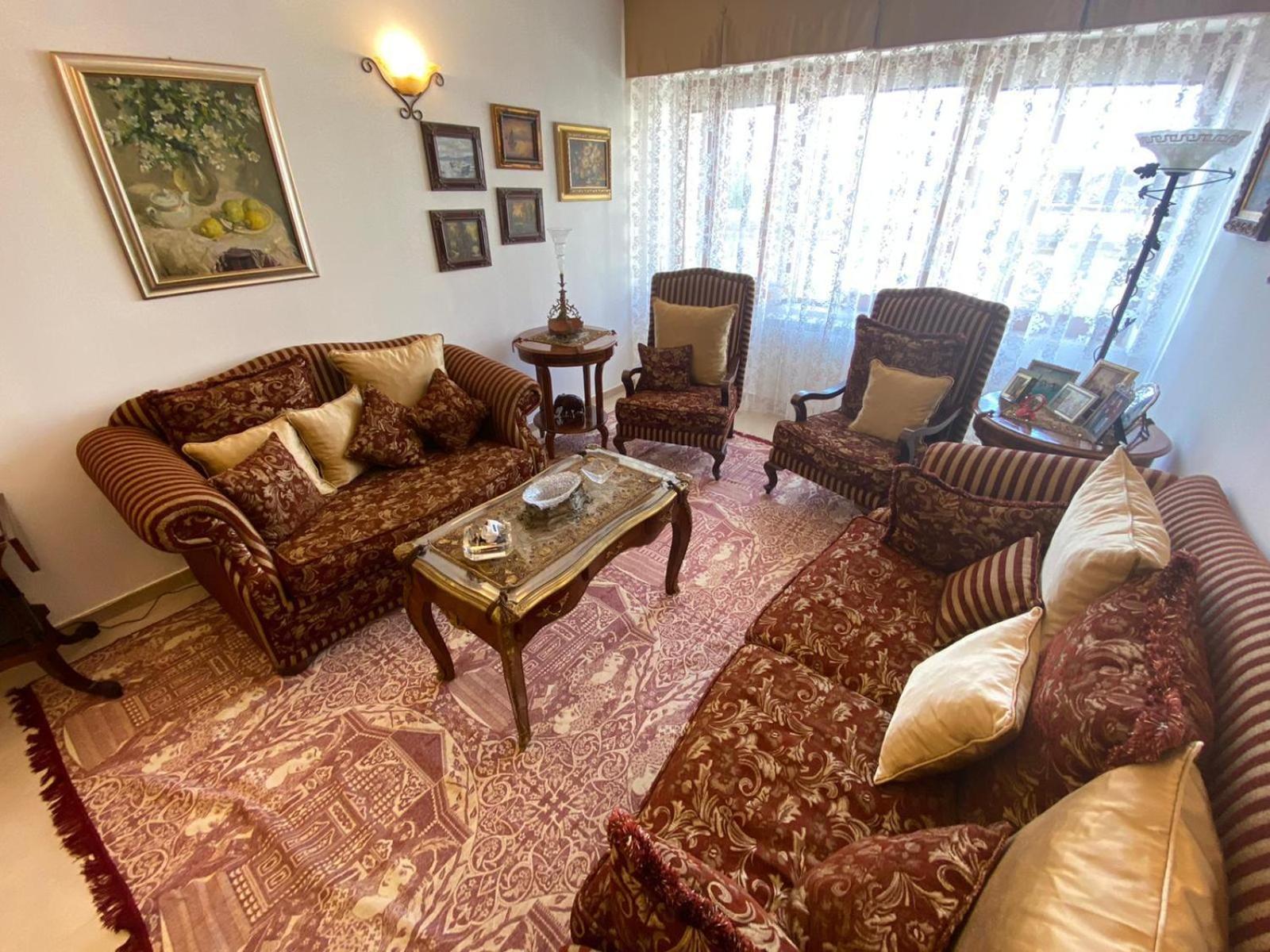 B&B LARAZZO