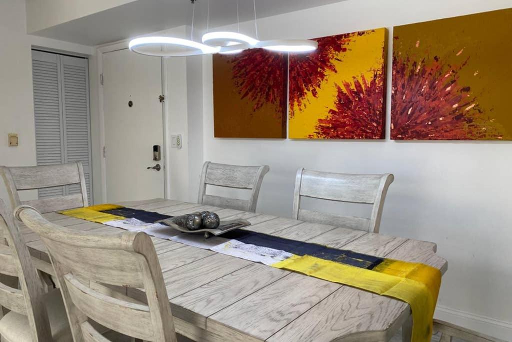 Yacht Club at Aventura 2 Bed 2 bath Luxurius Cozy Brand New 2020