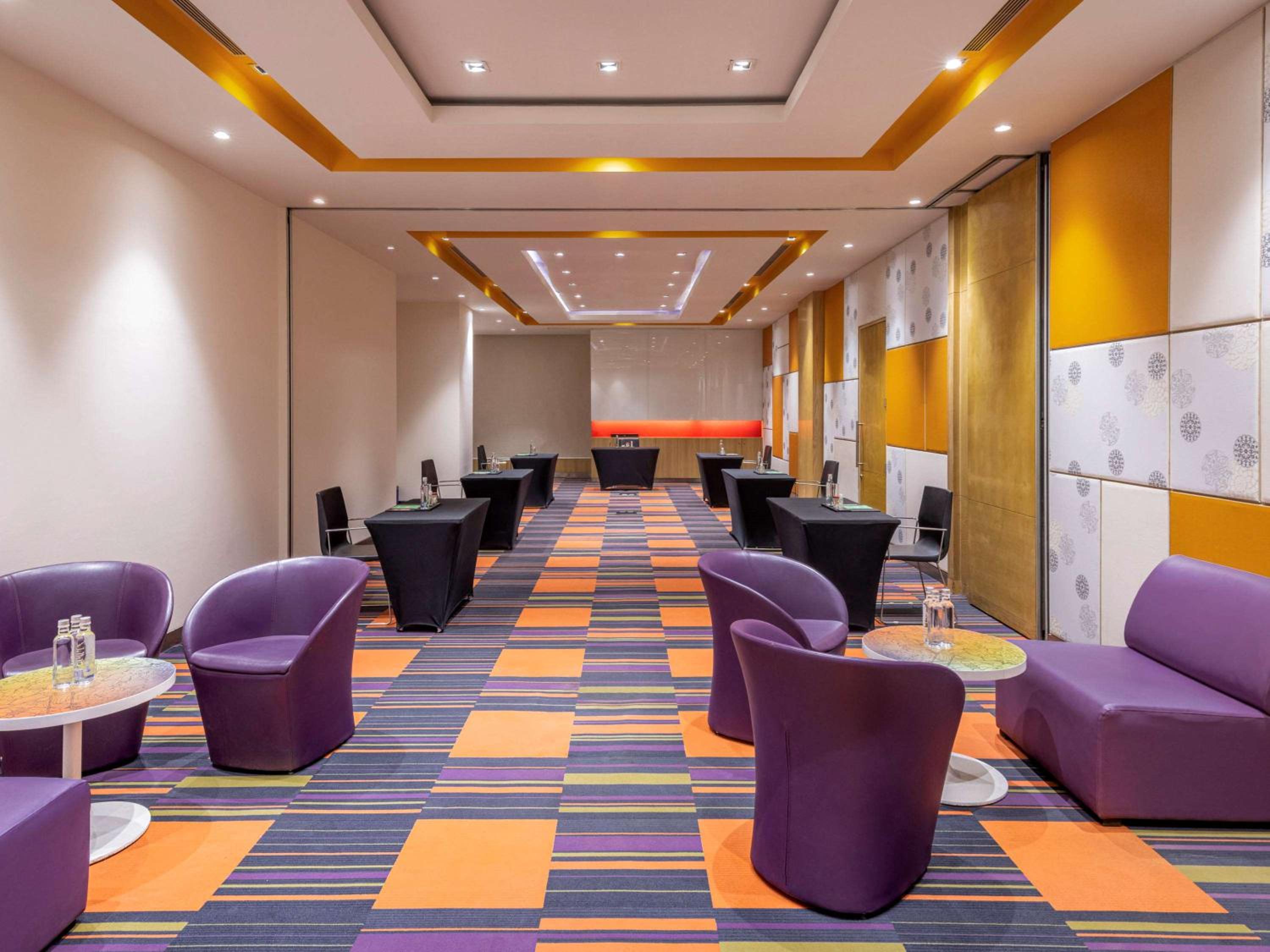 Gurgaon Vacations - ibis Gurgaon Golf Course Road - An Accor Brand - Property Image 11