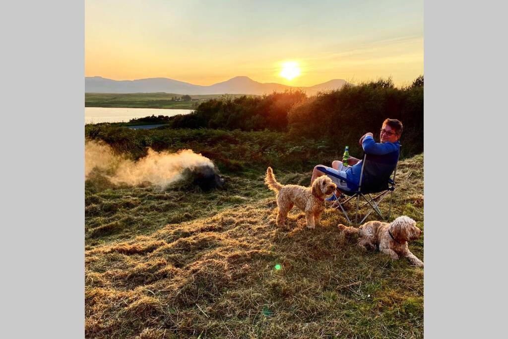 Head In The Skye - Healabhal Cottage view 4