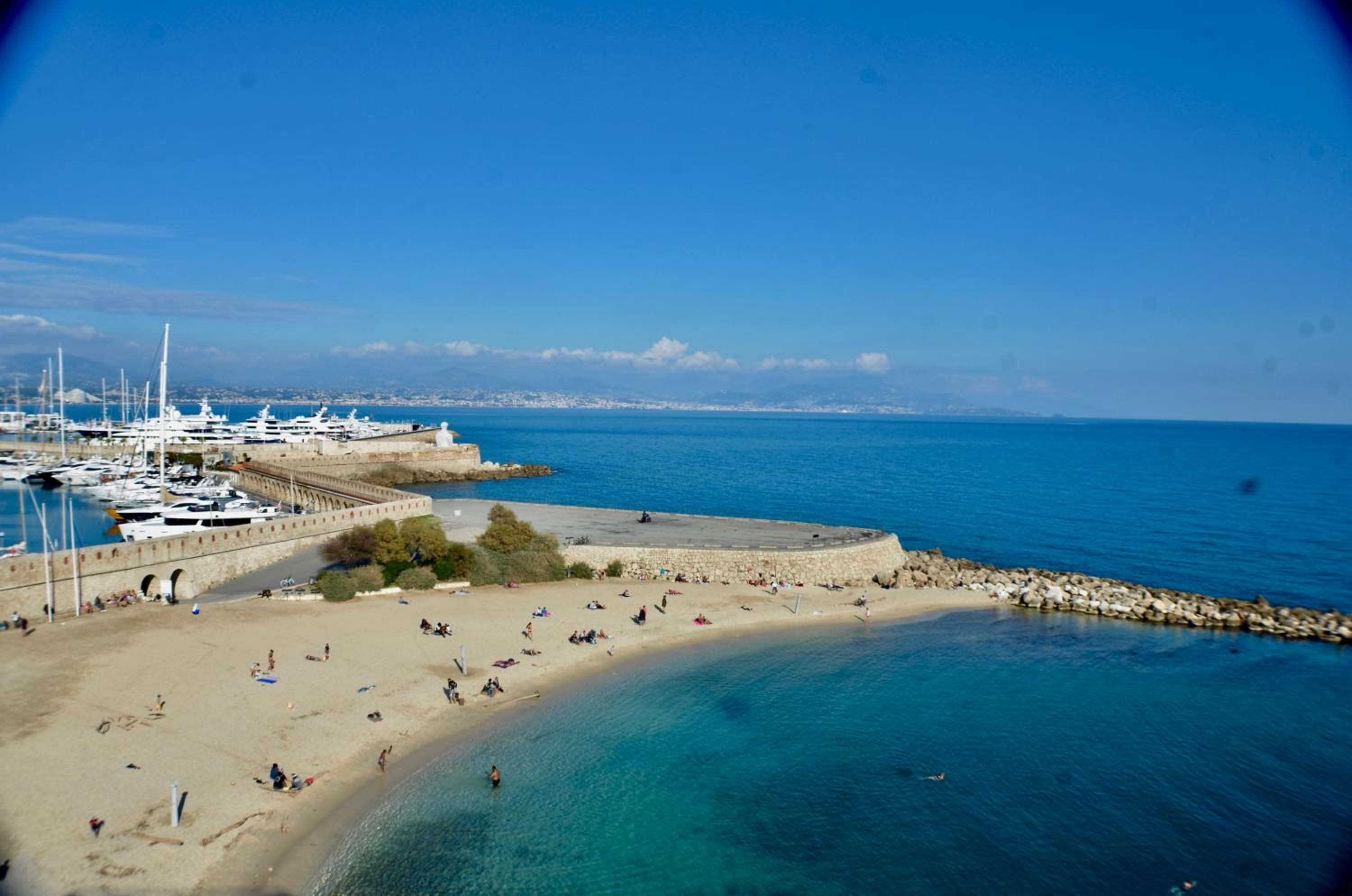 Artistic Antibes Apartment view 5