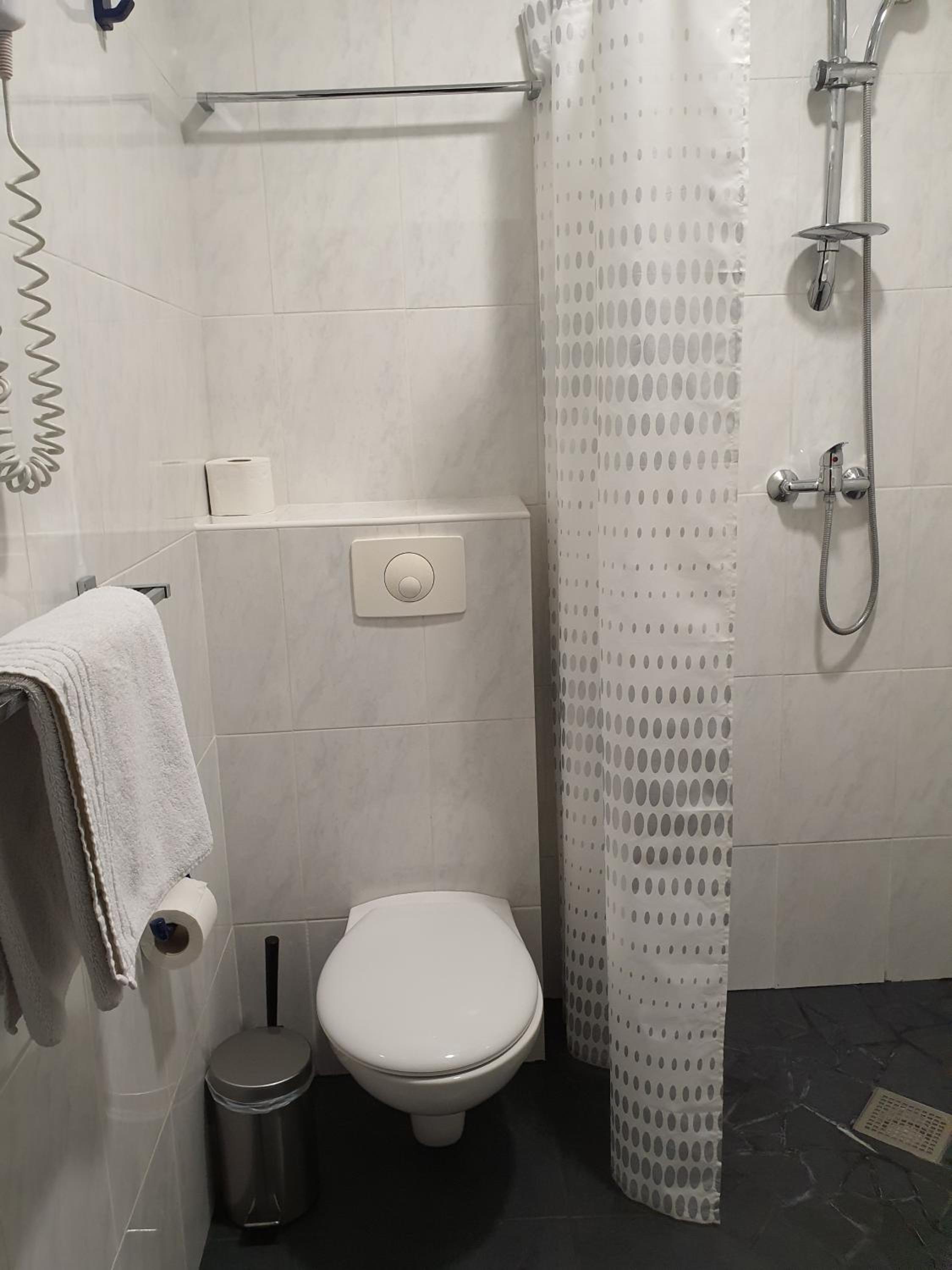 Saint-Etienne Vacations - Hotel Le National - Property Image 6