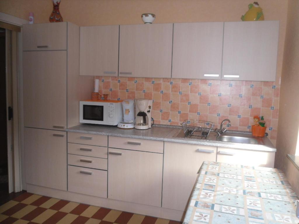 Ferienhaus Neuville in Medendorf , ruhige Lage,