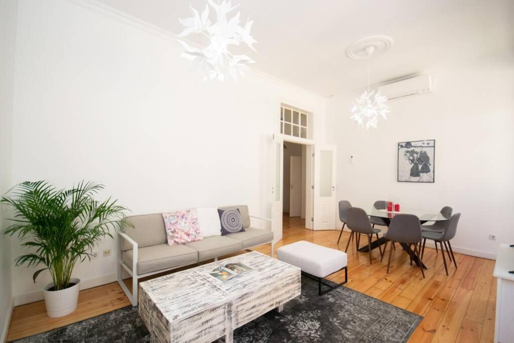 Cosy Baixa Apartment2 view 2