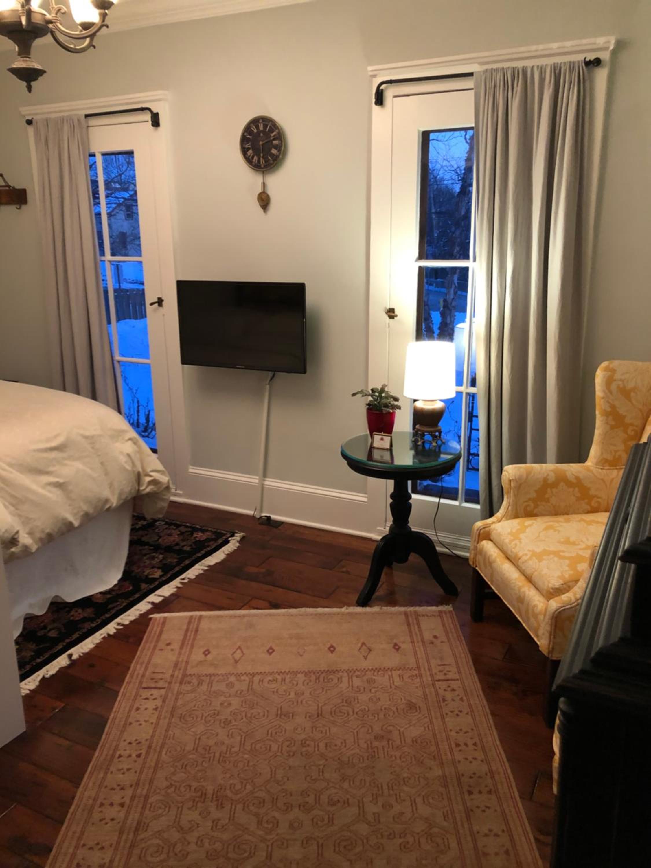 Riverside Gables Bed and Breakfast