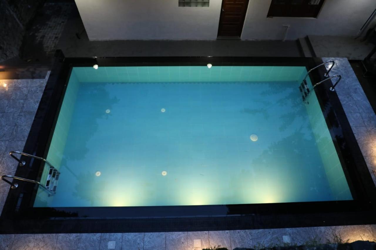Photo 8