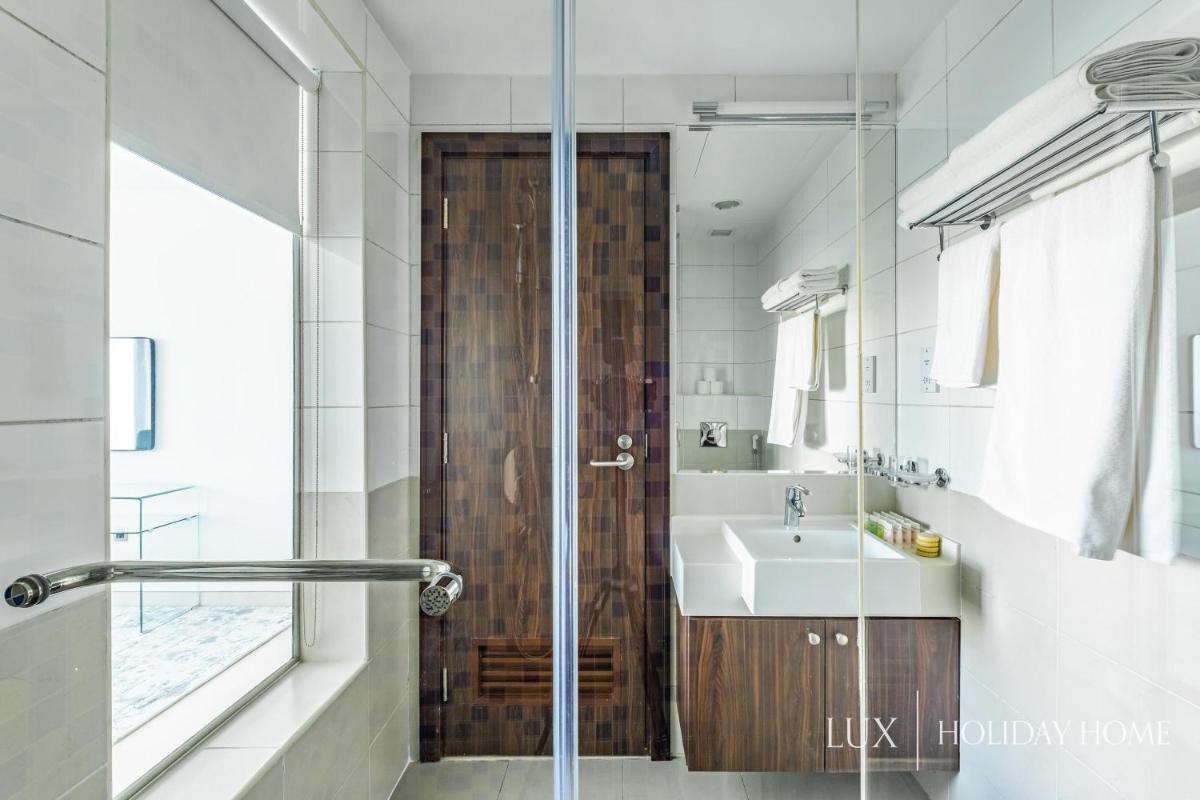 LUX - Opulent Island Suite 4