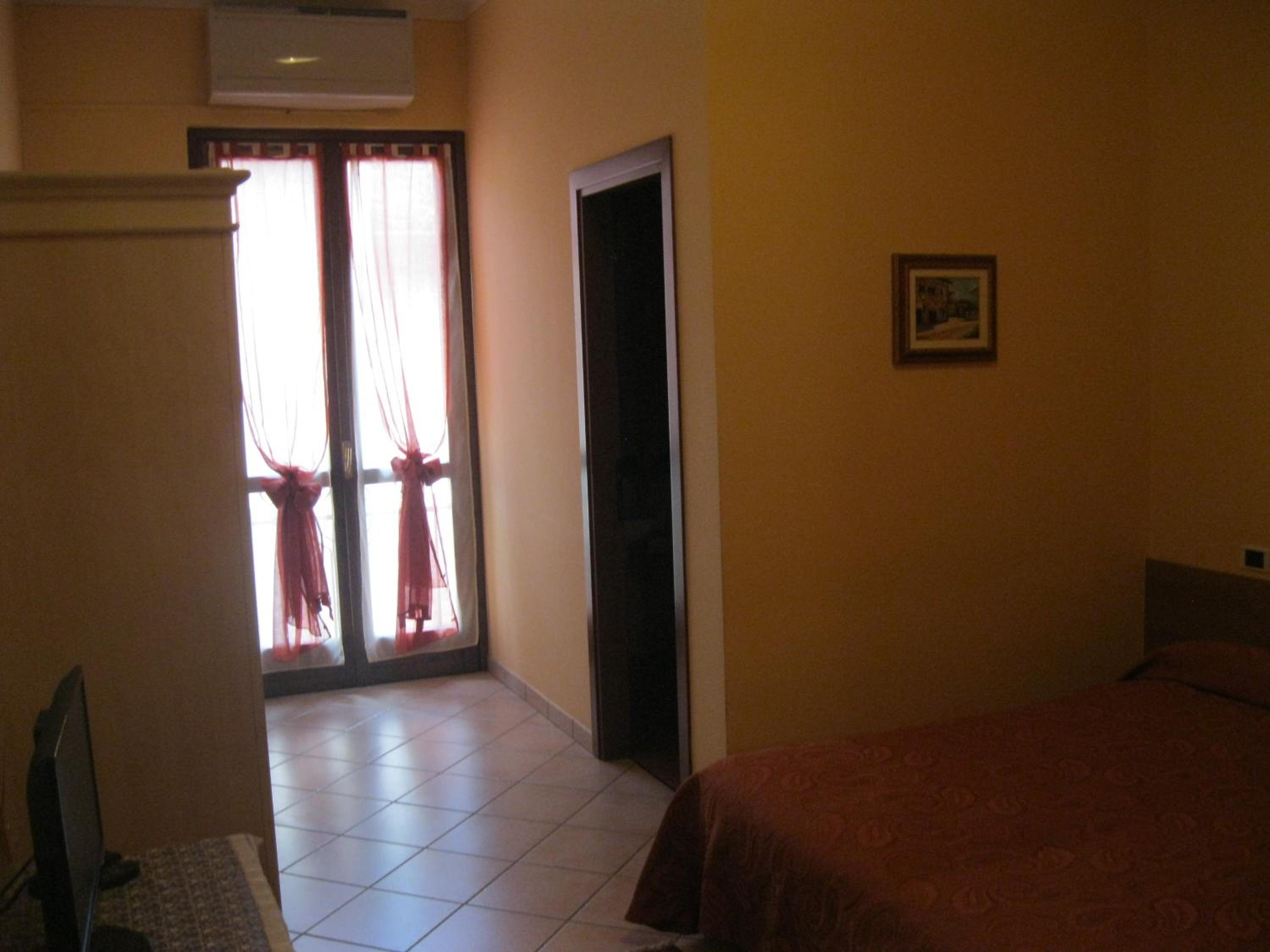 Photo 24