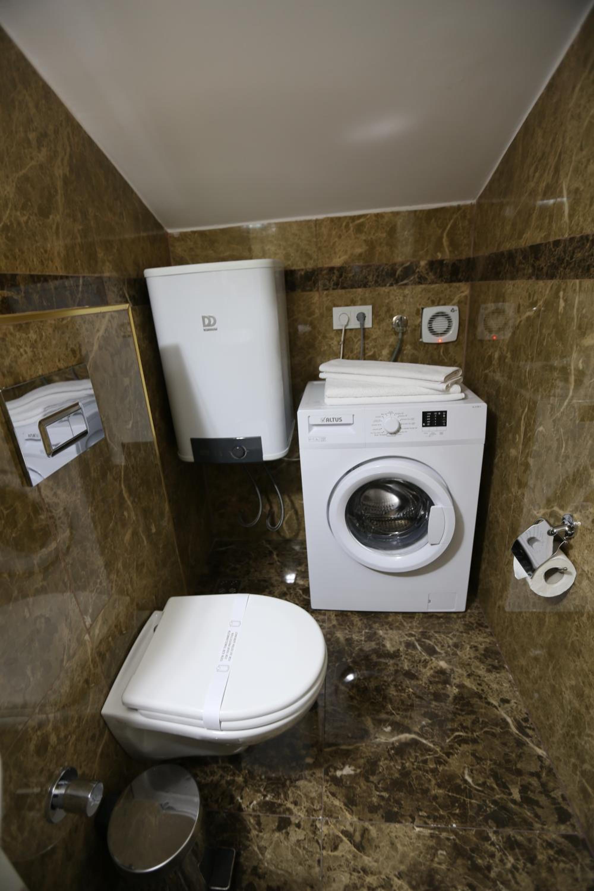 Truemar Hotels & Suites - Image 56