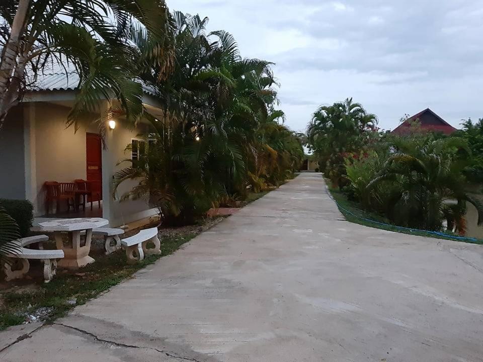 Paradise Resort at Lamphun view 2