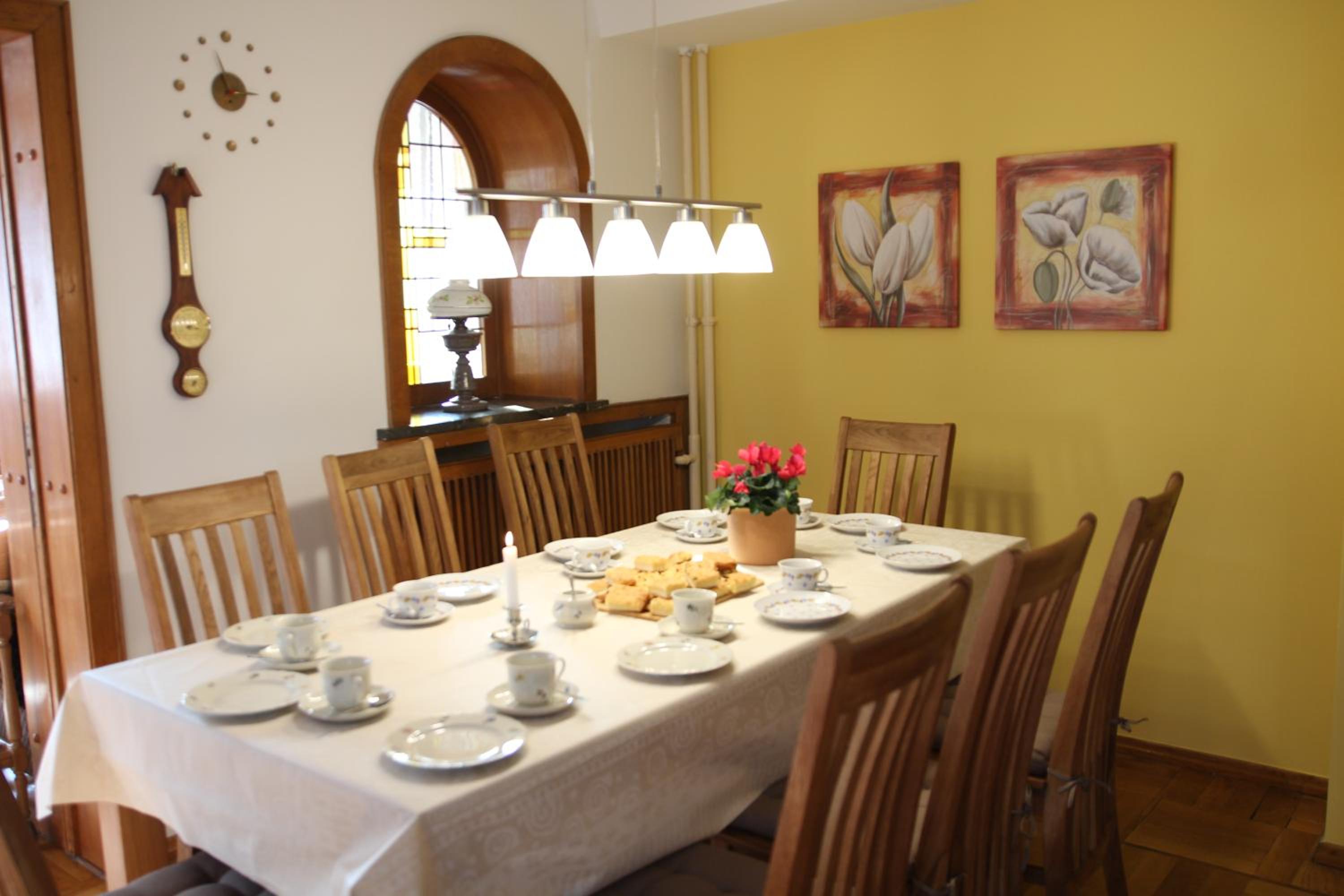 Landhaus Büttner Altenberg, zentral, familienfreundlich, Skihang & Erlebnisberg fußläufig