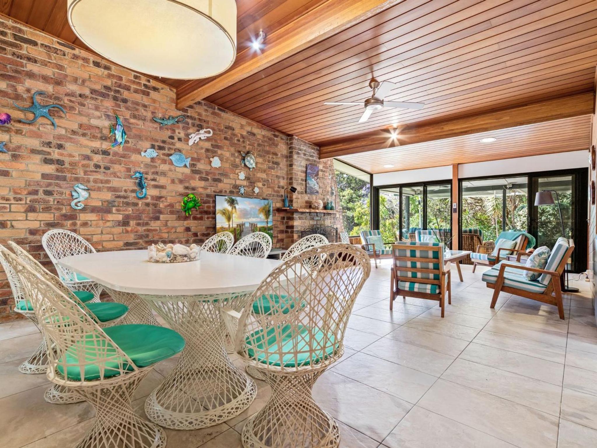 South Passage Beach House by Discover Stradbroke